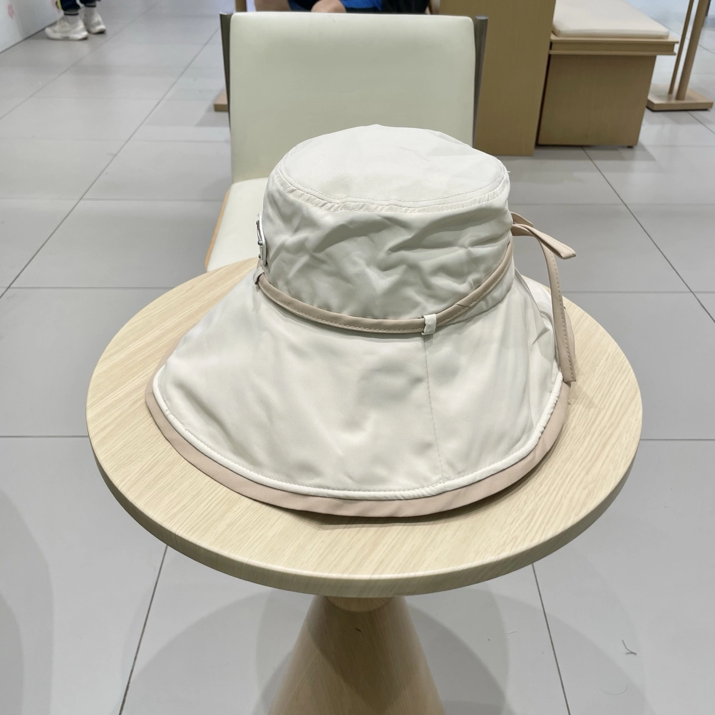 Comfortable P*arda Hats Top XX20250411- 17382