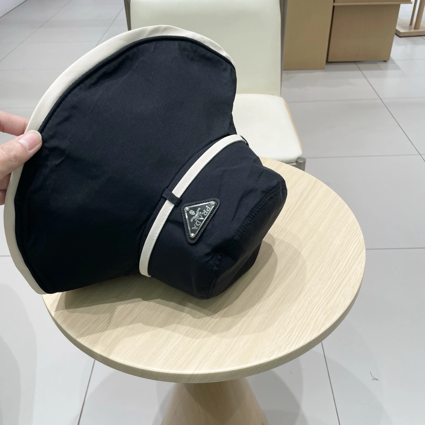 Comfortable P*arda Hats Top XX20250411- 17382