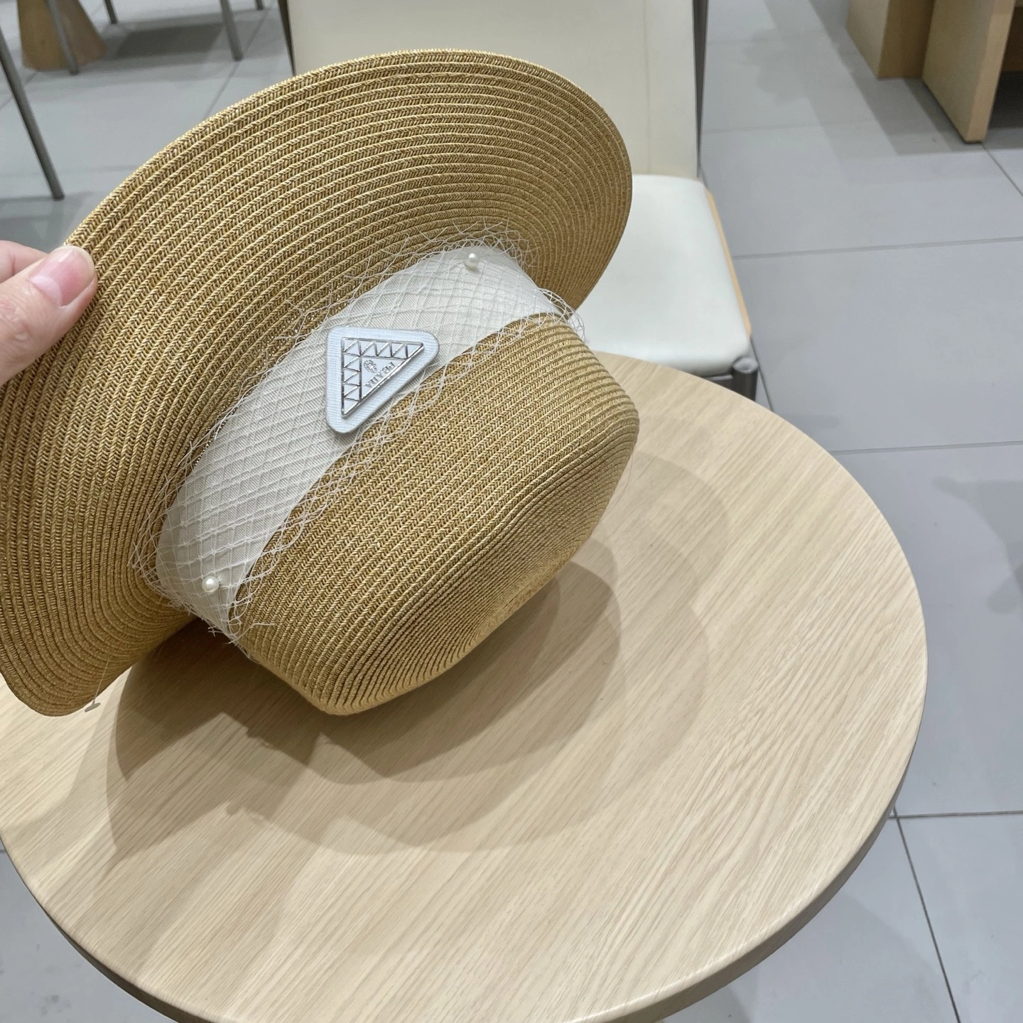 Comfortable P*arda Hats Top XX20250411- 17343