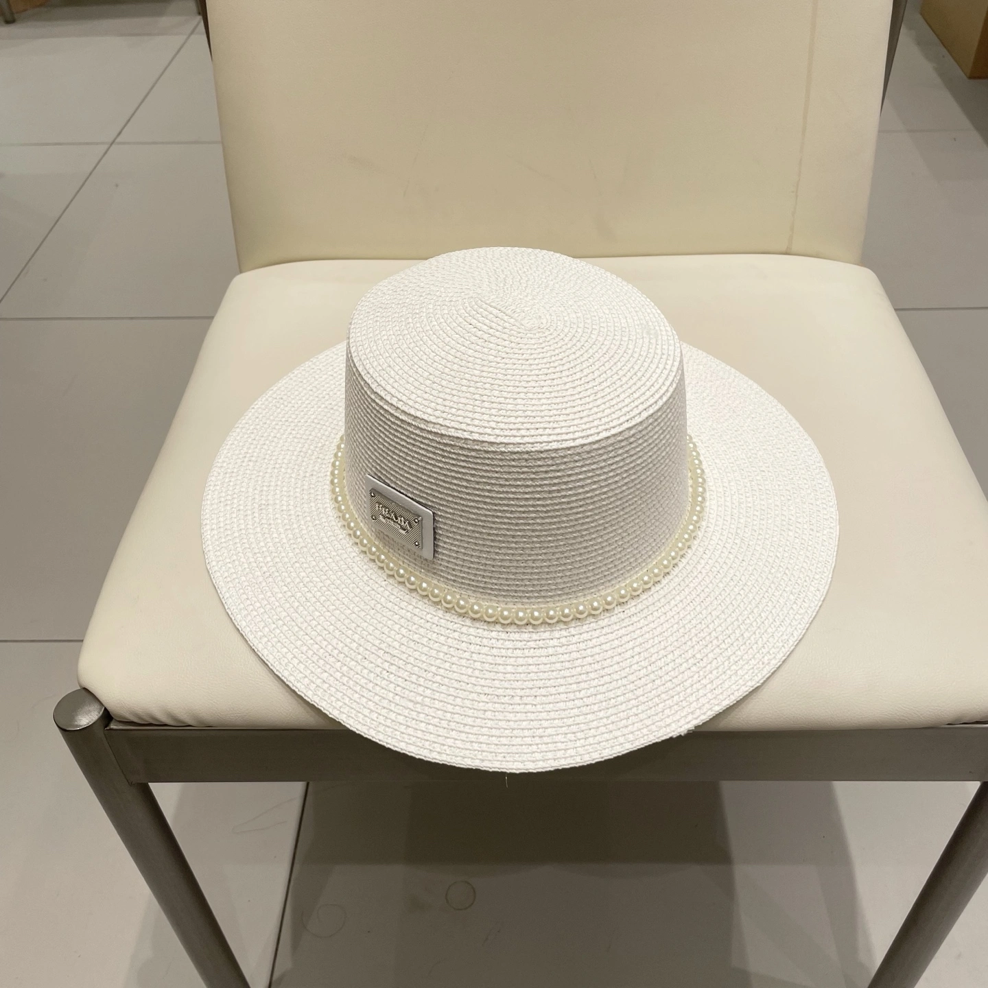NewStyle P*arda Hats Top XX20250411- 17340