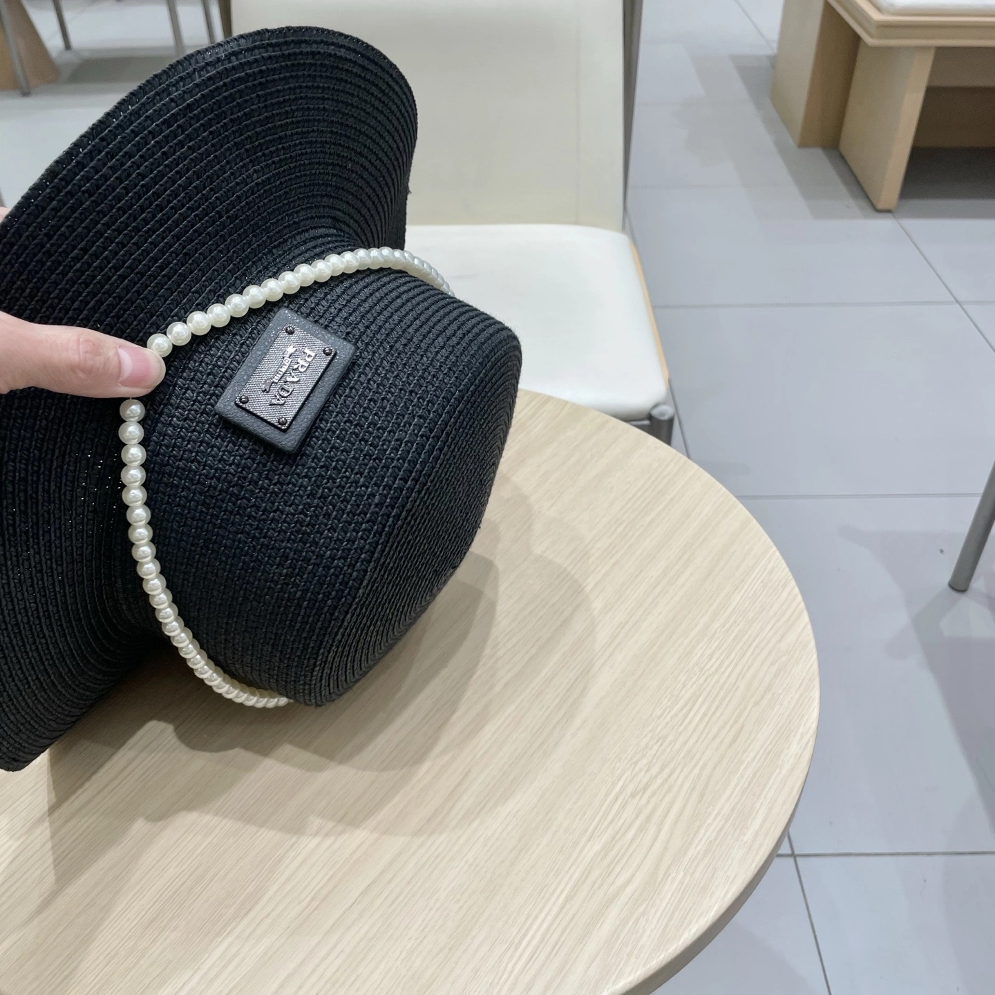 NewStyle P*arda Hats Top XX20250411- 17340