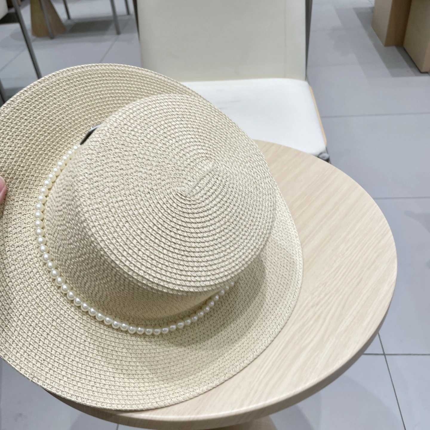 NewStyle P*arda Hats Top XX20250411- 17340