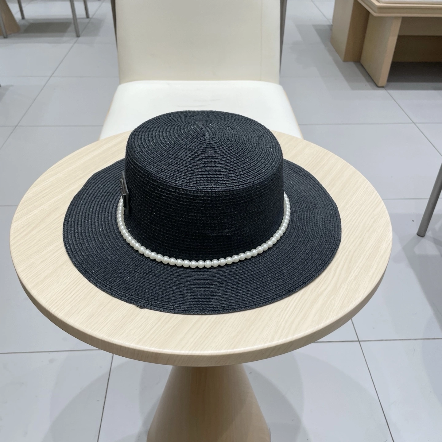 NewStyle P*arda Hats Top XX20250411- 17340