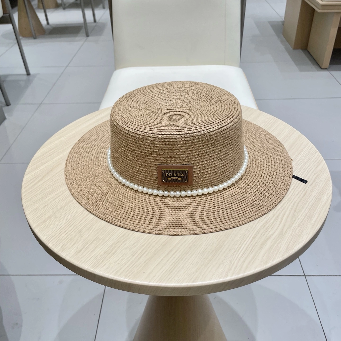 NewStyle P*arda Hats Top XX20250411- 17340