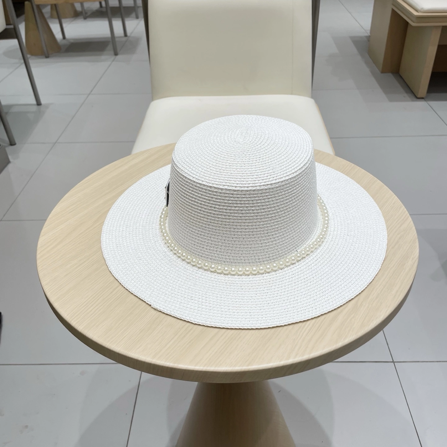NewStyle P*arda Hats Top XX20250411- 17340