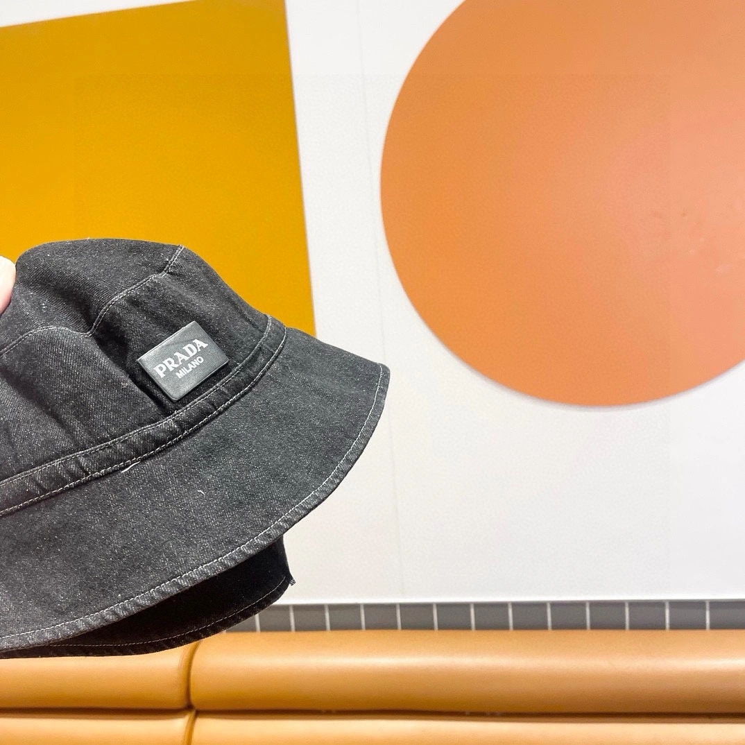 Minimalist P*arda Hats Top XX20250413- 17254