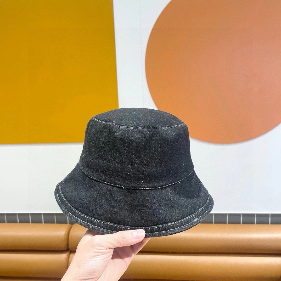 Minimalist P*arda Hats Top XX20250413- 17254