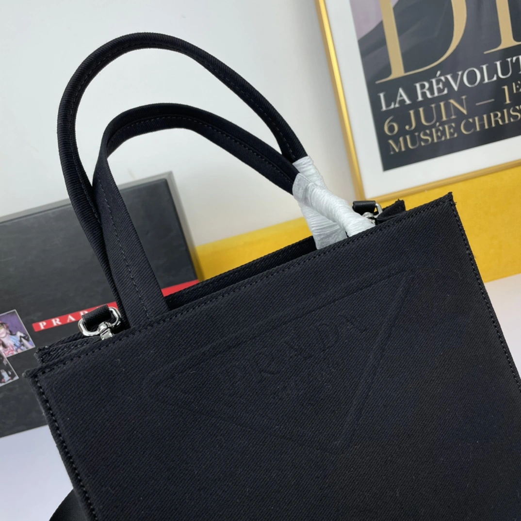 P*rada Bag Top Quality 26*23.5*9cm Unique 9484