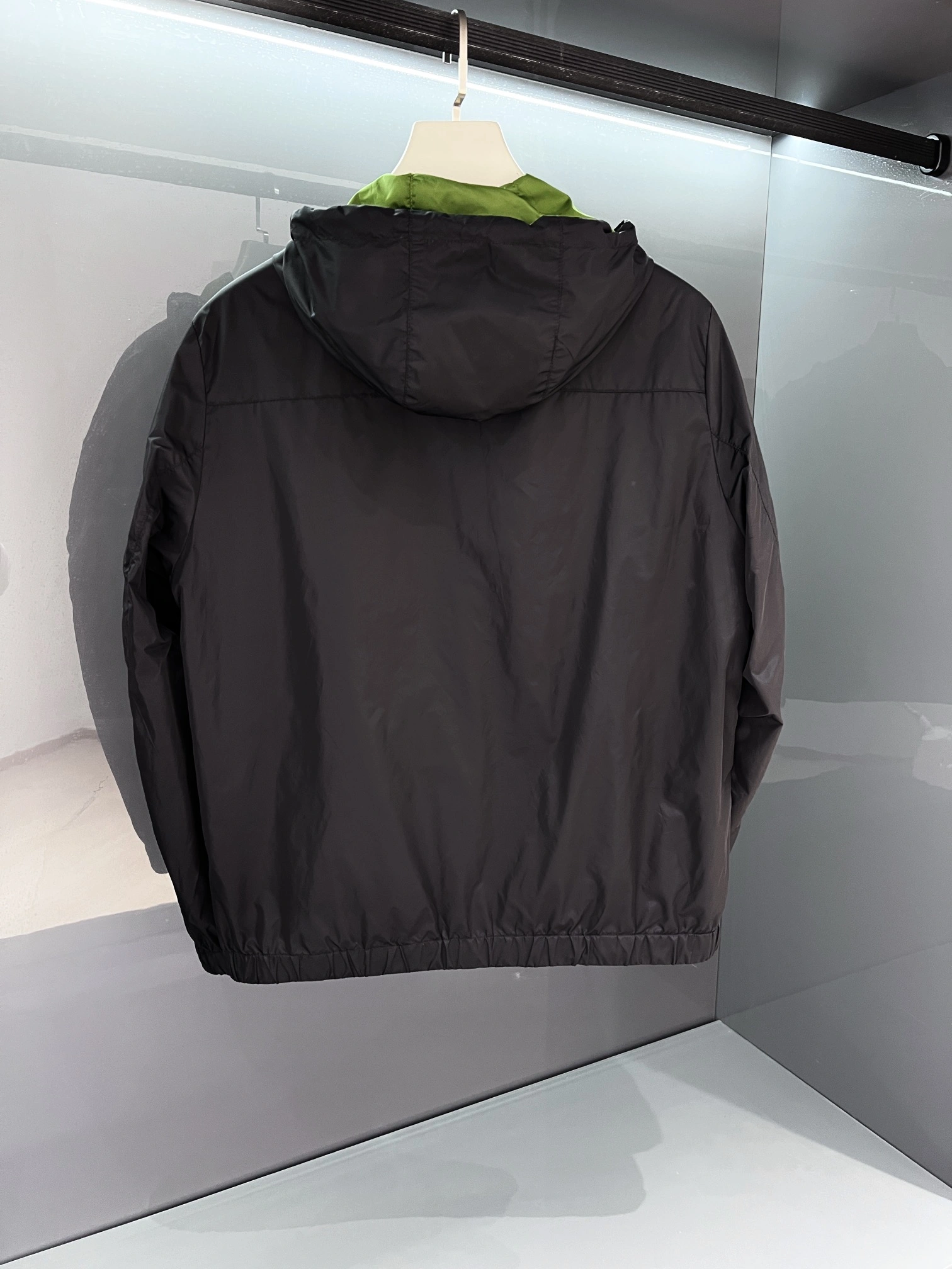 P*rada Coat Top Quality D17 20240501- Modern 13604