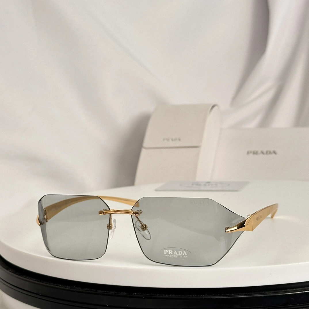 P*rada Glasses Top XX 20240322- TravelReady 17064