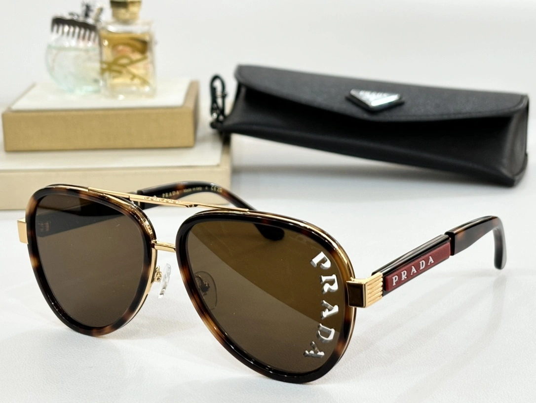 TravelReady P*rada Glasses Top XX 20240327- 17060