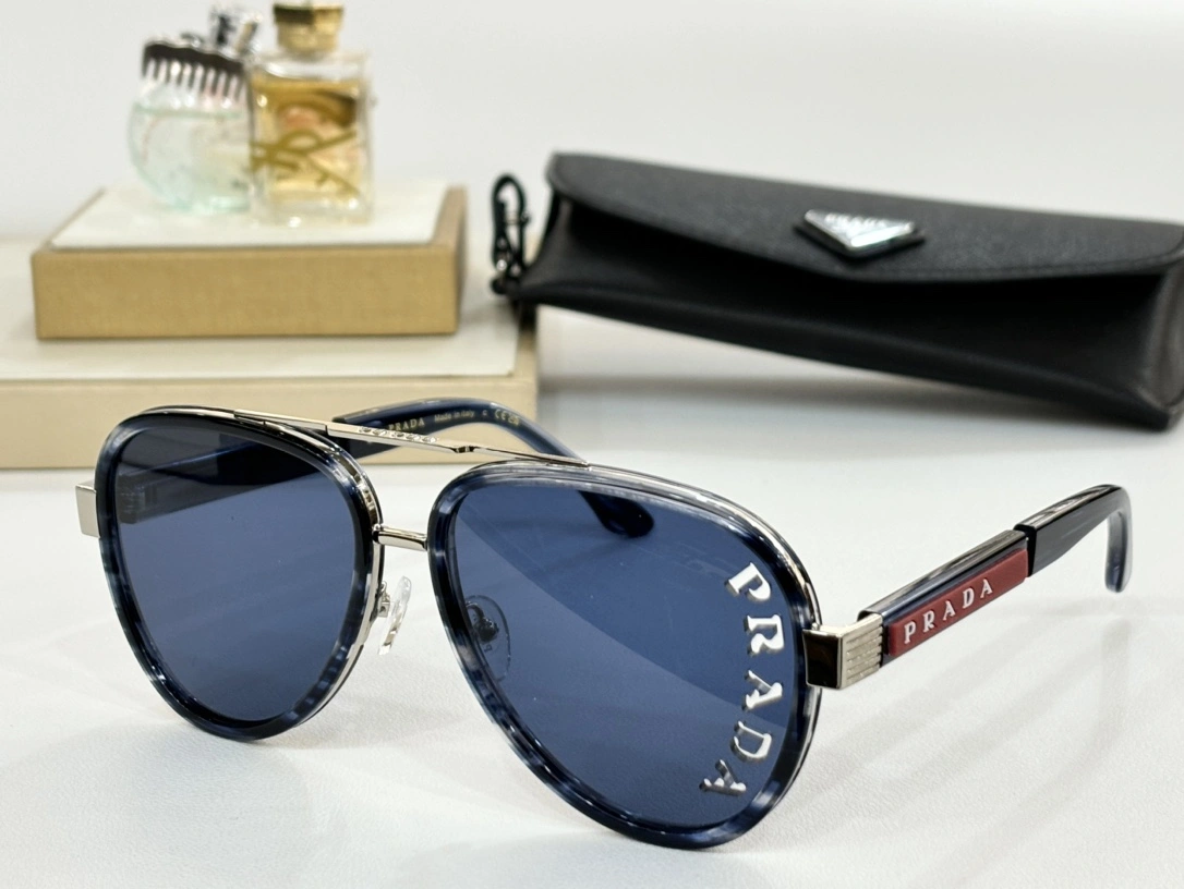 TravelReady P*rada Glasses Top XX 20240327- 17060