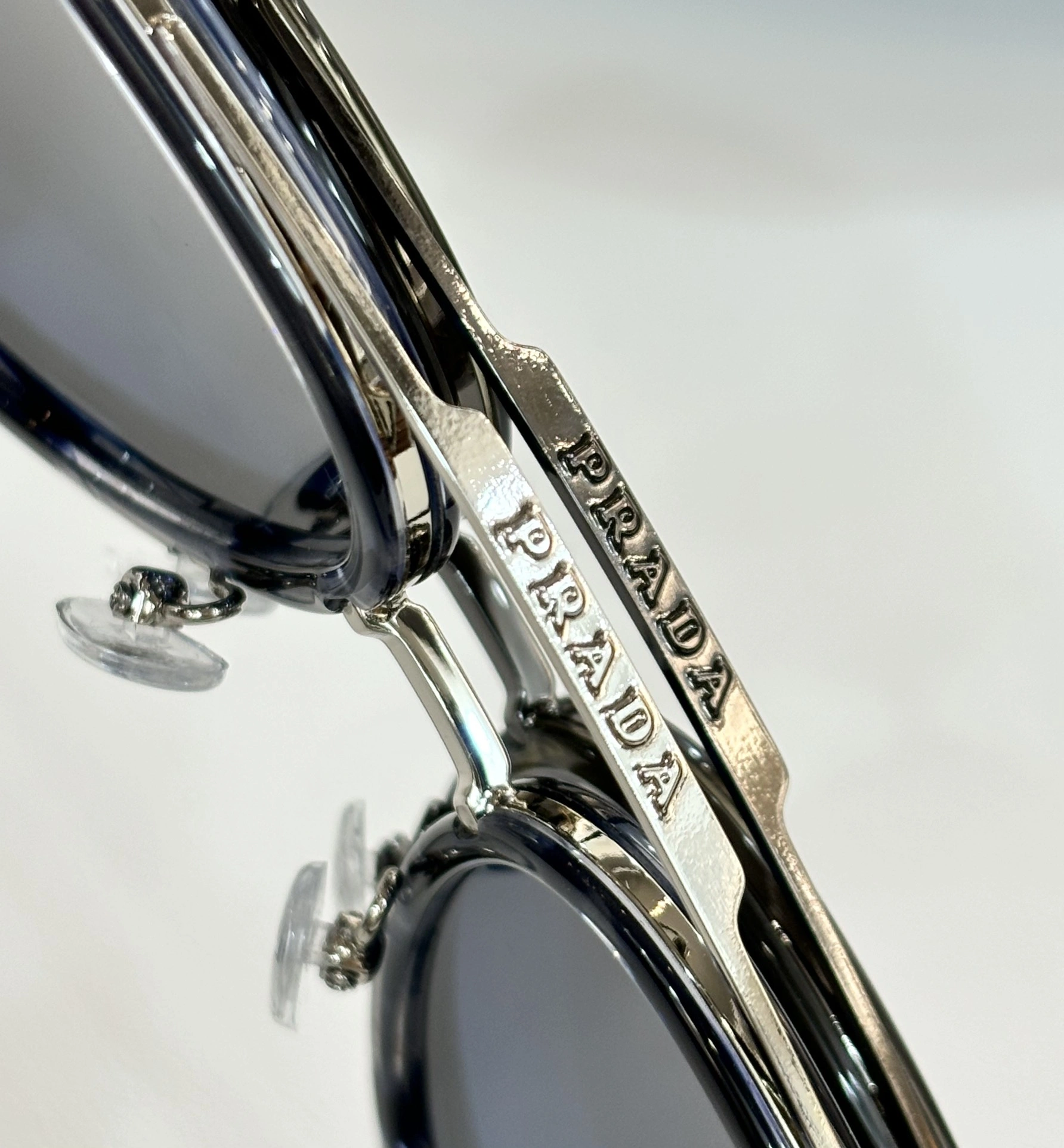 TravelReady P*rada Glasses Top XX 20240327- 17060