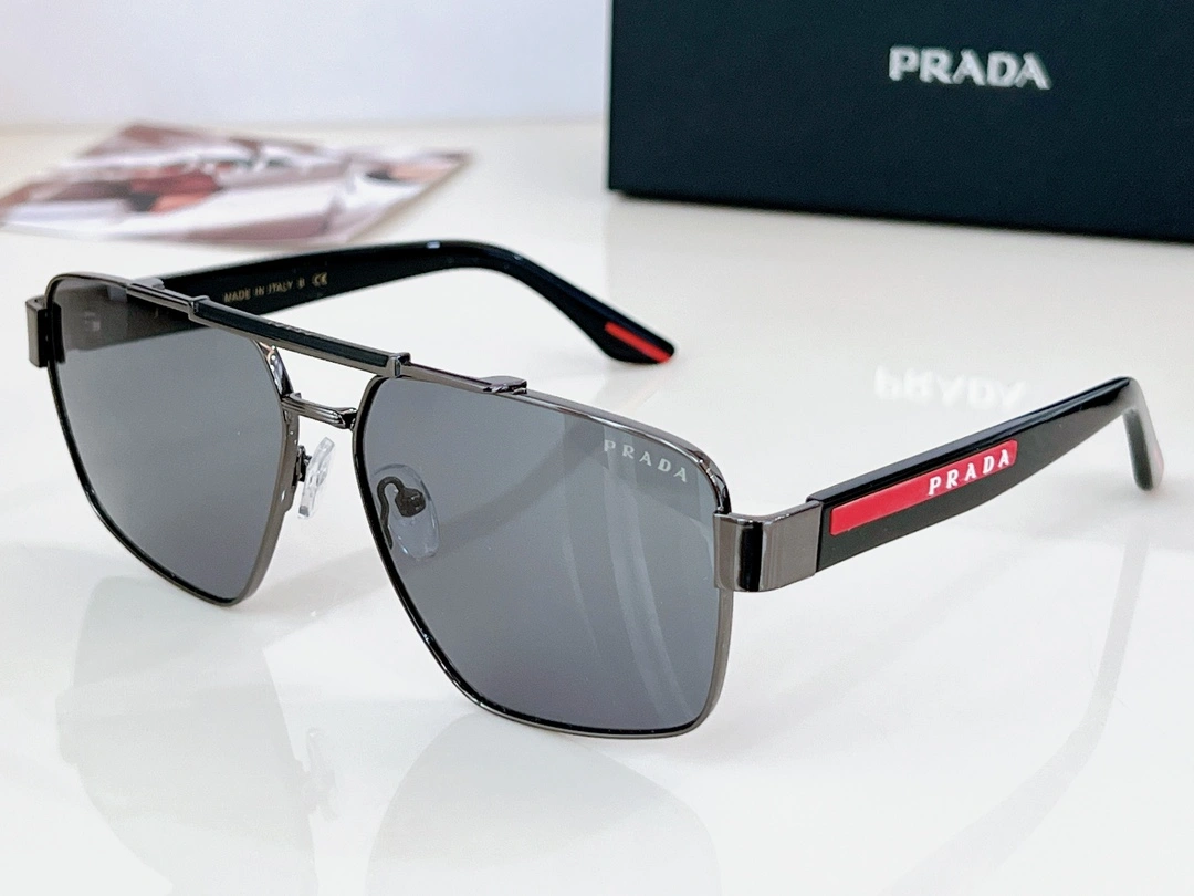 ZipUp P*rada Glasses Top XX 20240331- 17058