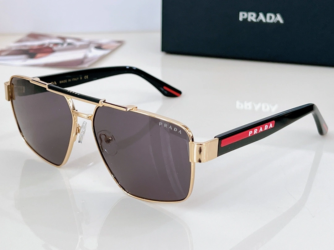 ZipUp P*rada Glasses Top XX 20240331- 17058