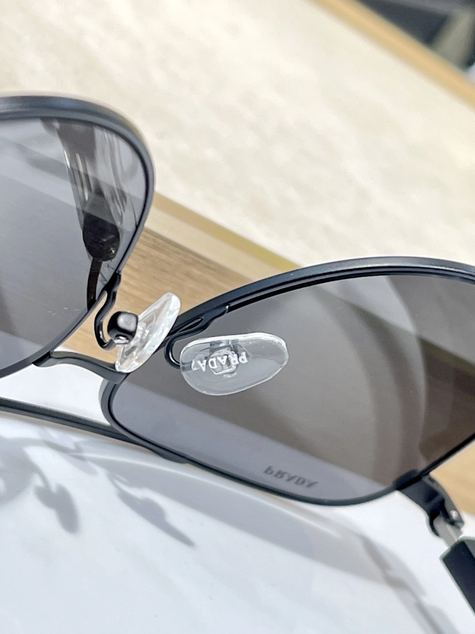 EasyMatch P*rada Glasses Top XX 20240416- 17054