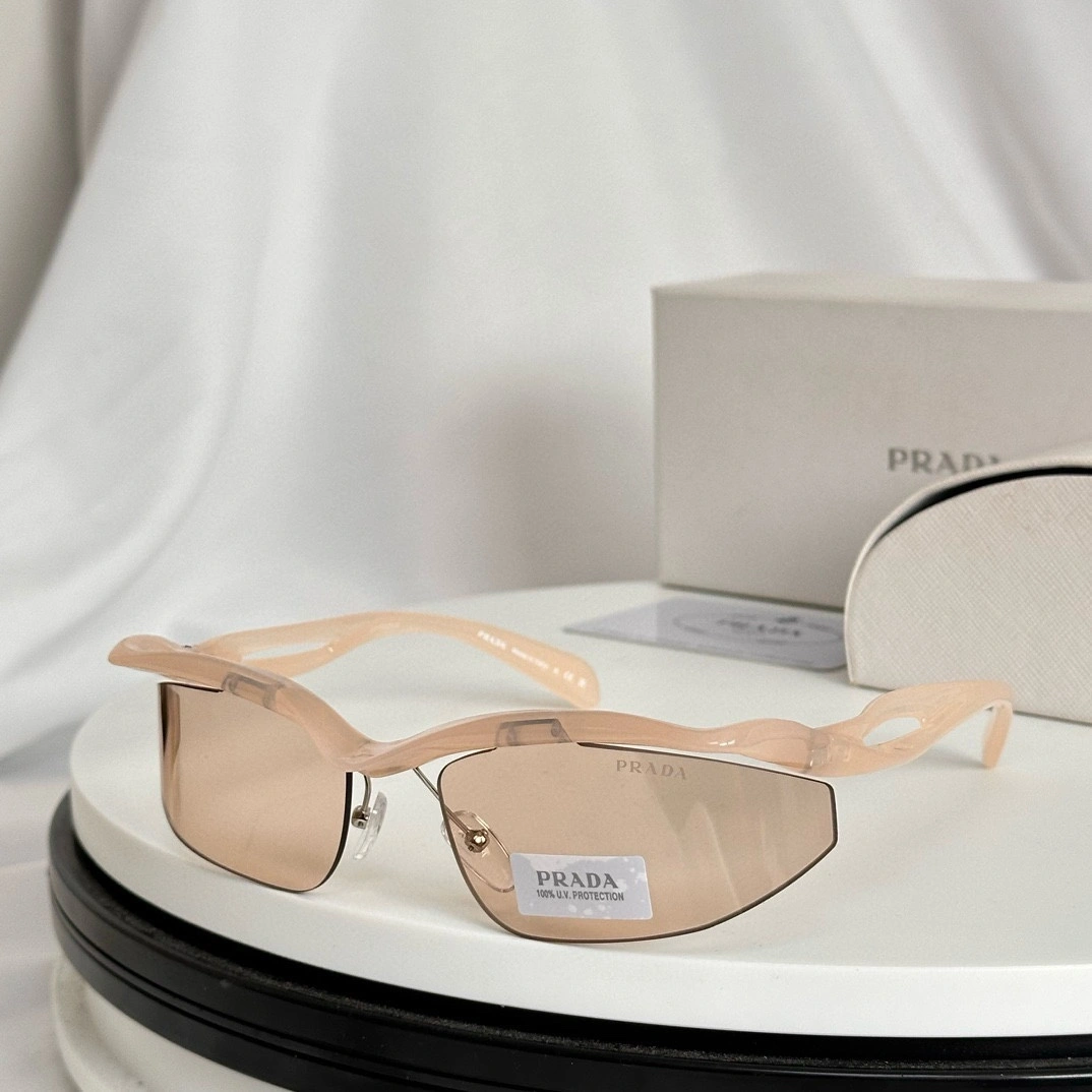 P*rada Glasses Top XX 20240506- Resilient 17047