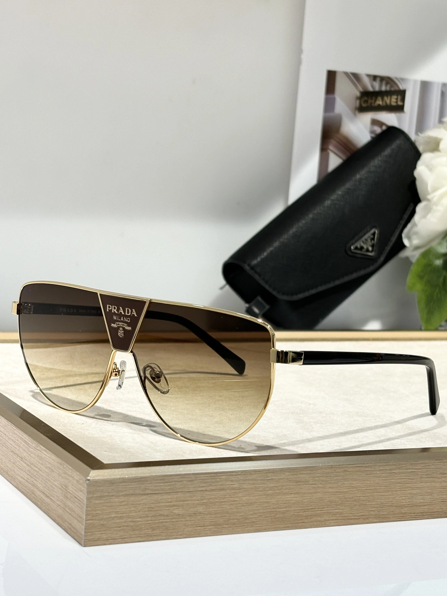 Tailored P*rada Glasses Top XX 20240507- 17044