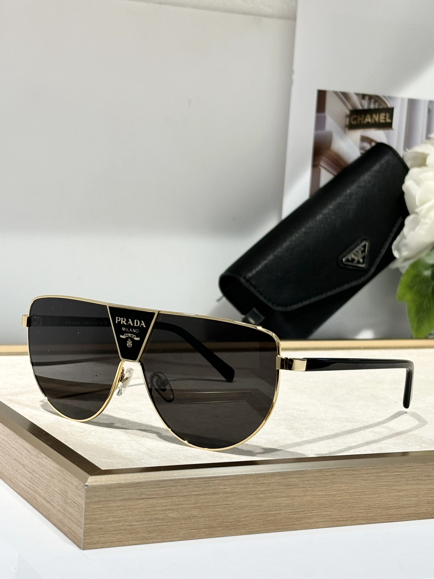 Tailored P*rada Glasses Top XX 20240507- 17044