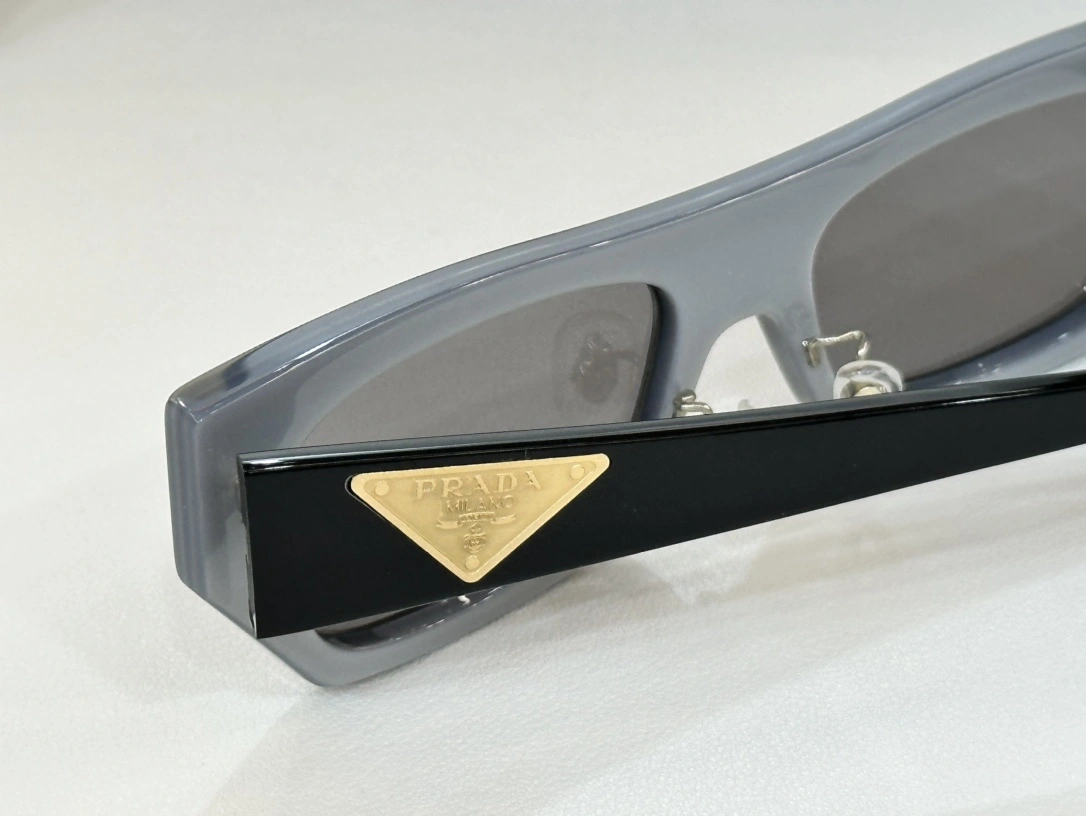 WrinkleFree P*rada Glasses Top XX 20240507- 17042