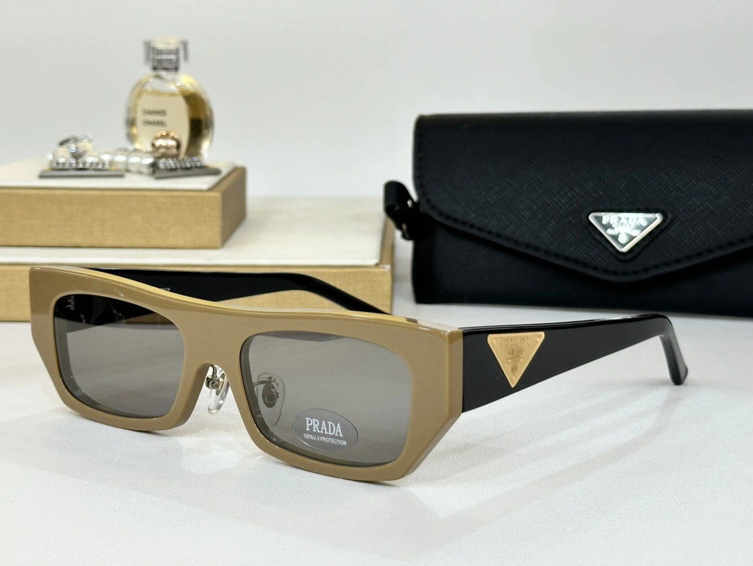 WrinkleFree P*rada Glasses Top XX 20240507- 17042