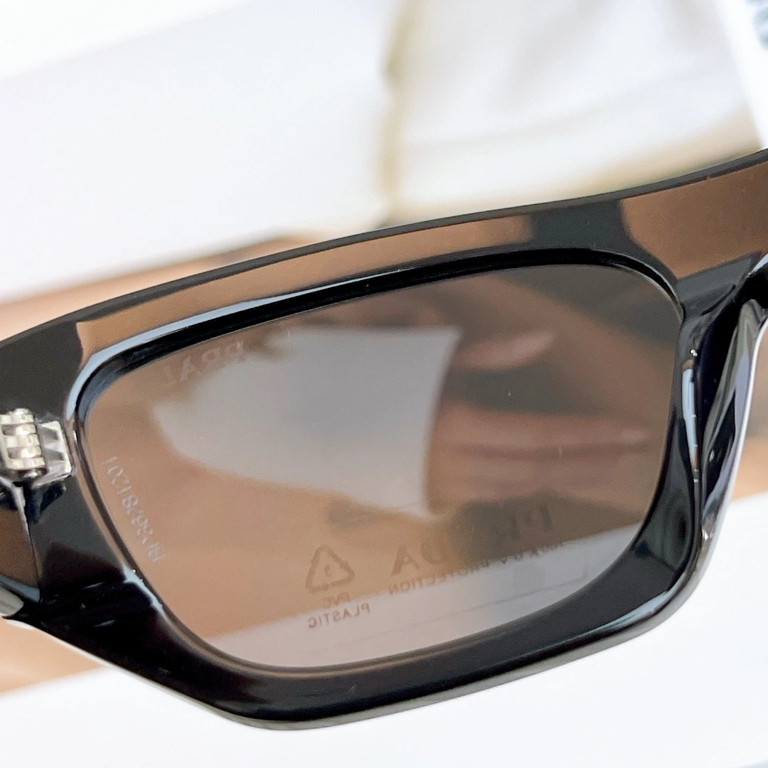 GoodFit P*rada Glasses Top XX 20240718- 17034