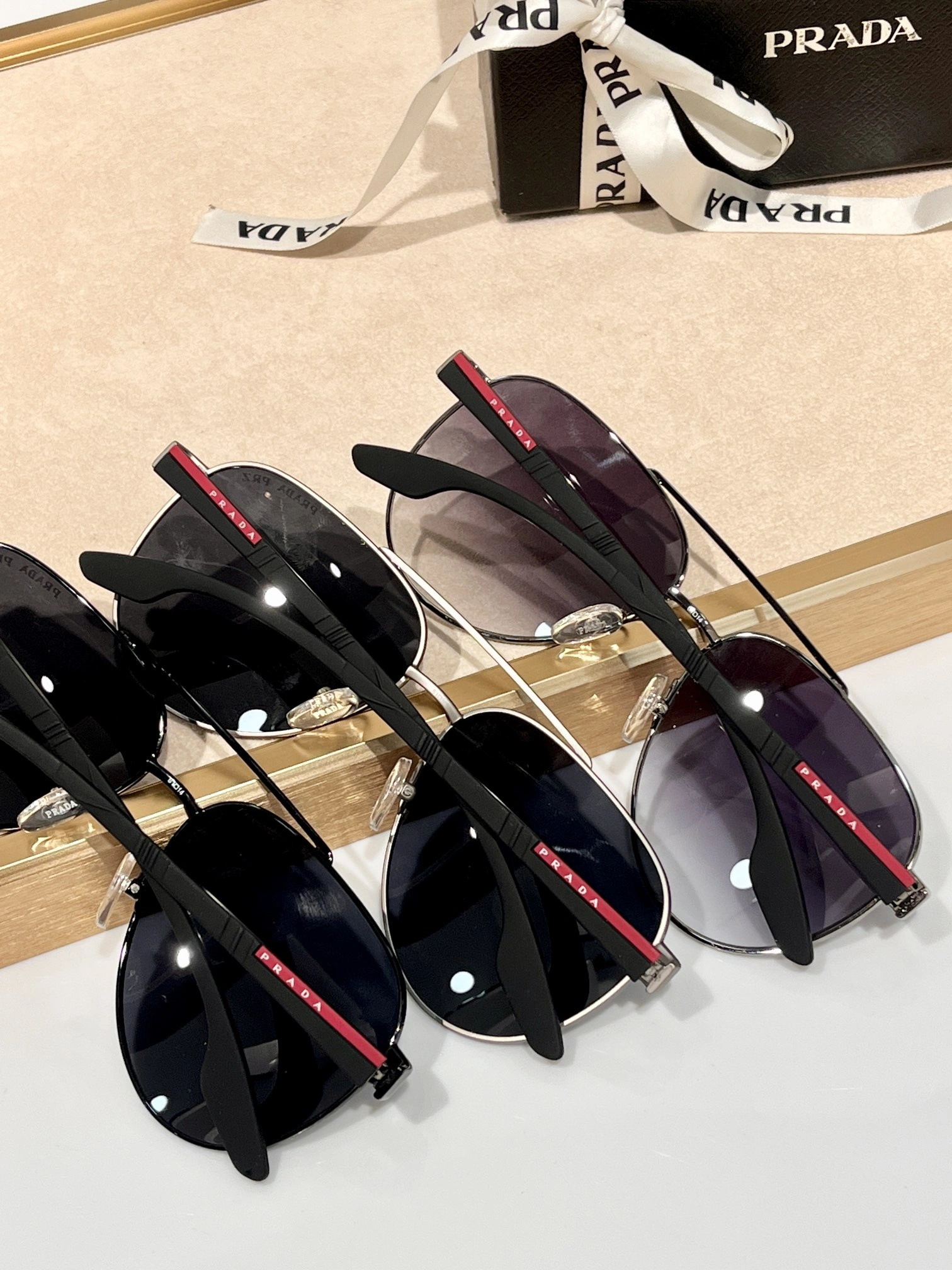 Unique P*rada Glasses Top XX20250401- 17025