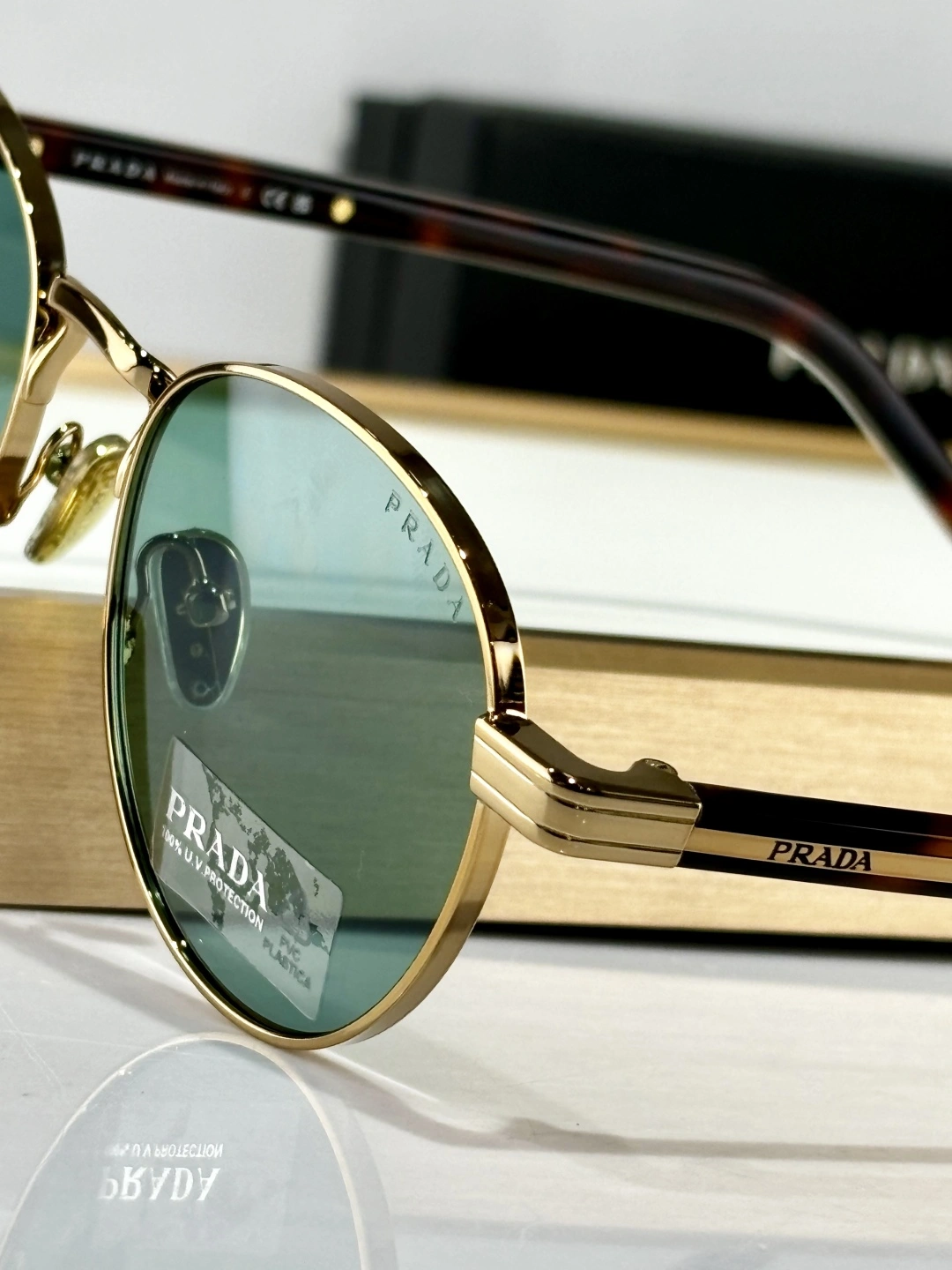 WellDesigned P*rada Glasses Top XX20250401- 17026