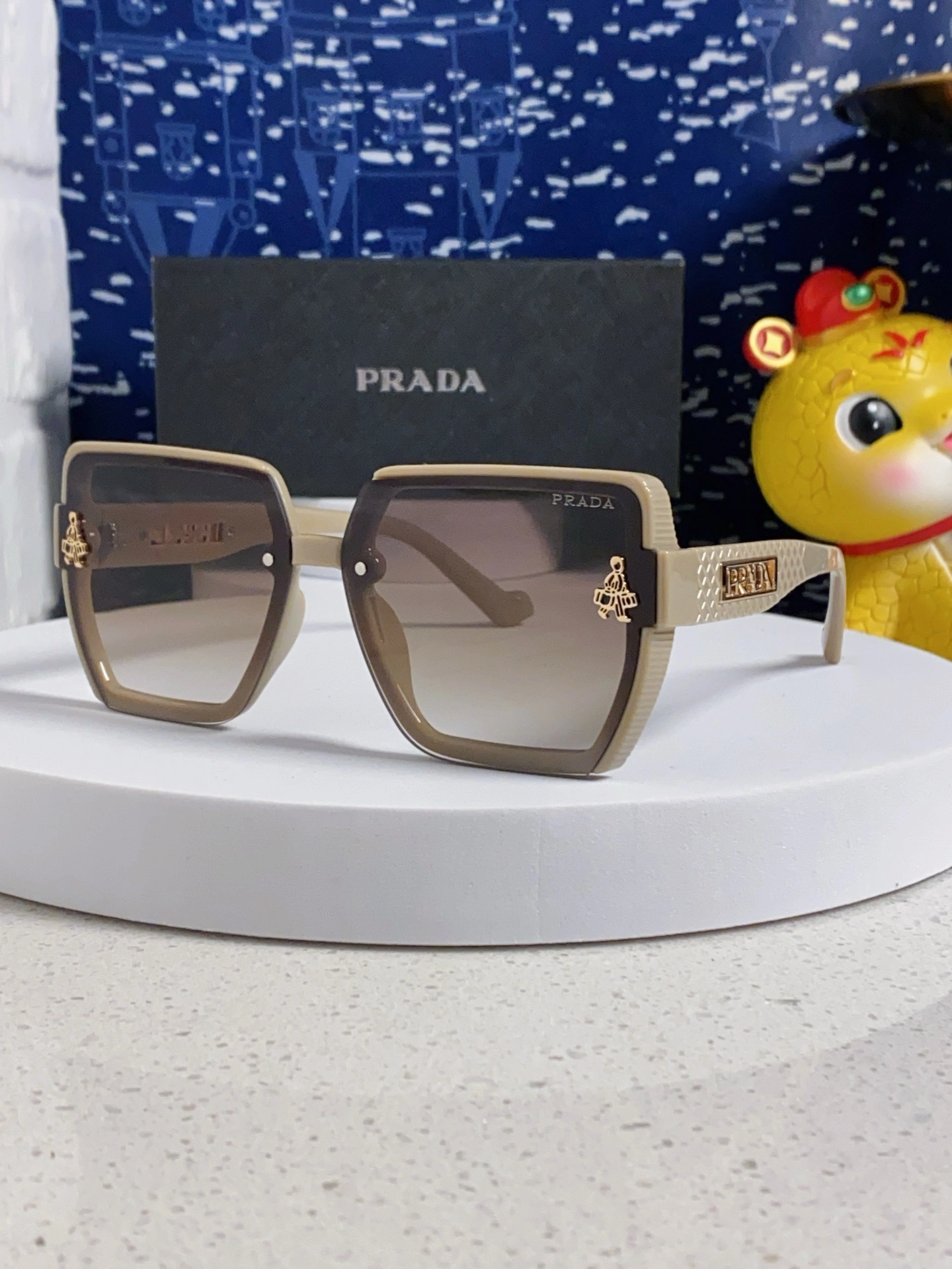 P*rada Glasses Top XX20250402- MultiPurpose 17019