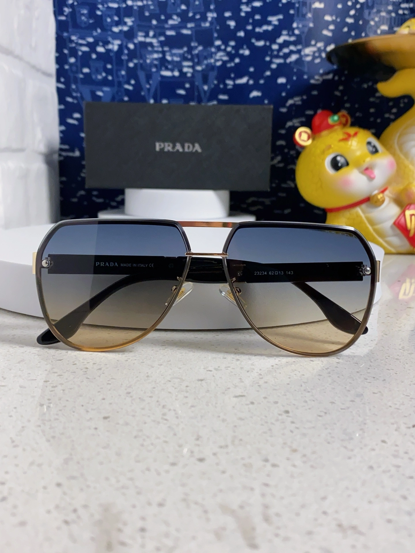 P*rada Glasses Top XX20250402- Breathable 17015