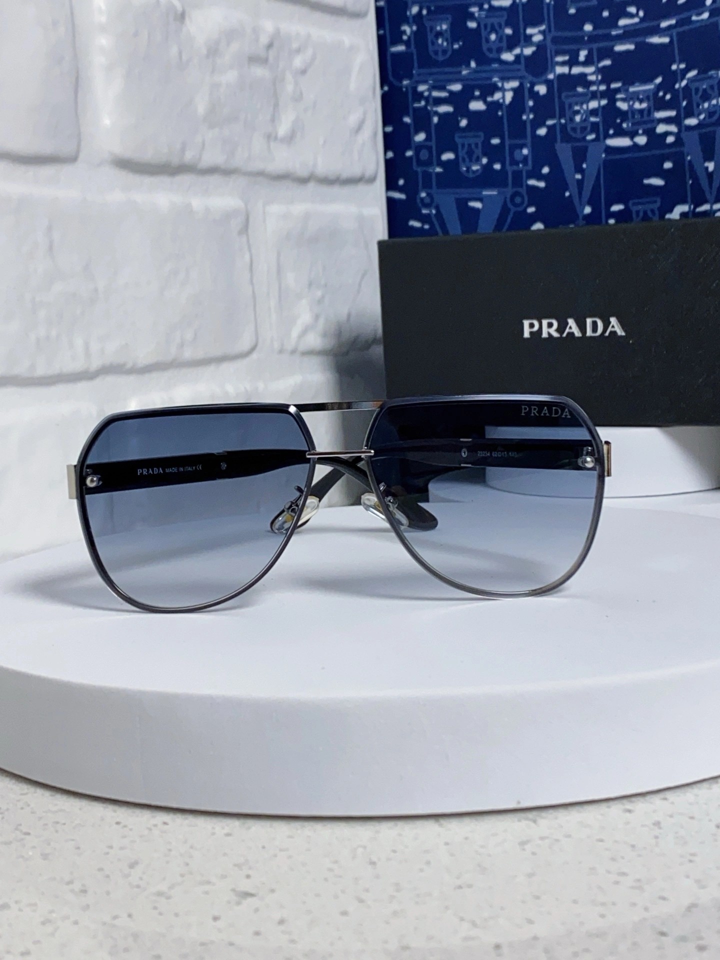 P*rada Glasses Top XX20250402- Breathable 17015