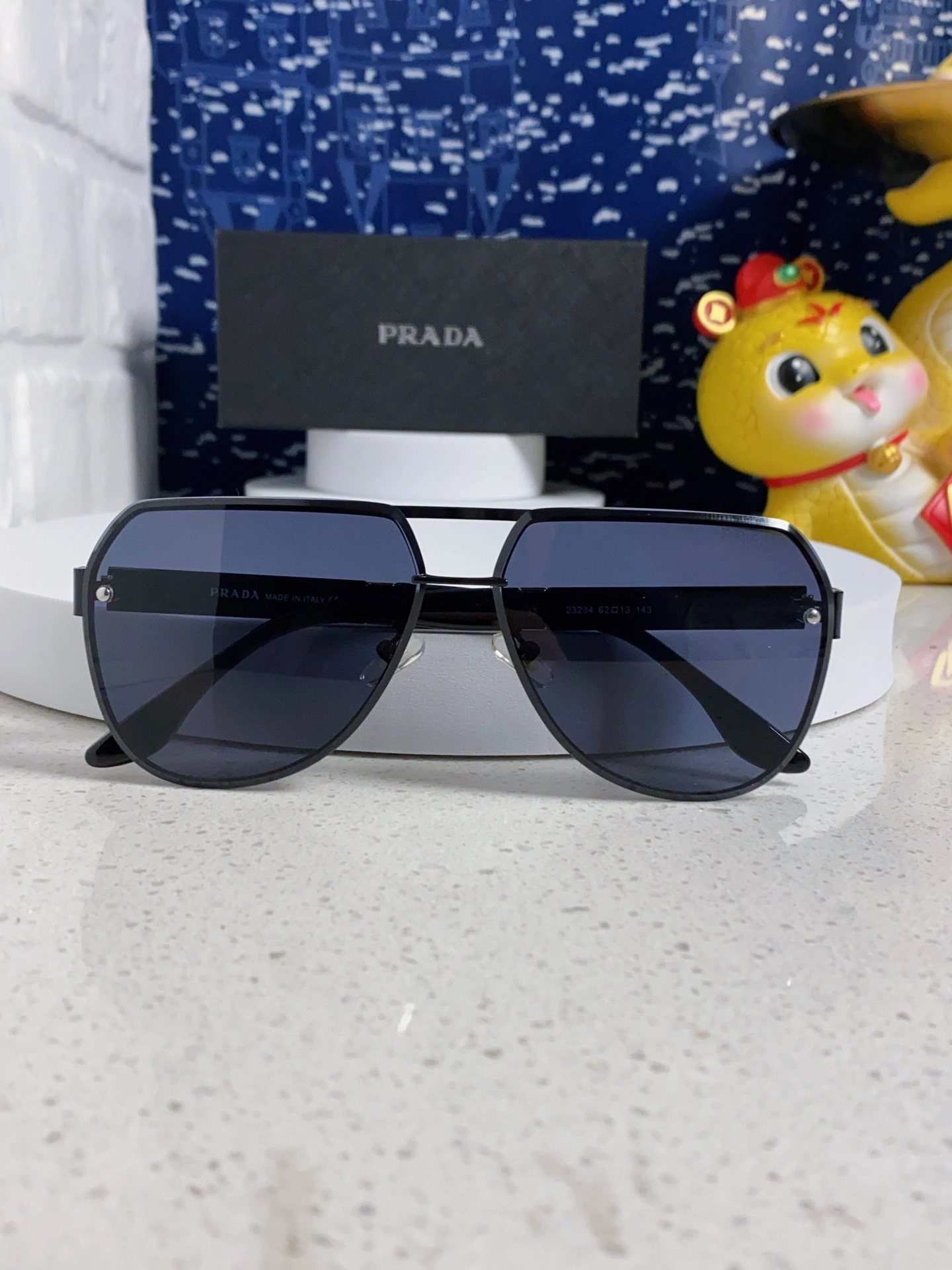 P*rada Glasses Top XX20250402- Breathable 17015