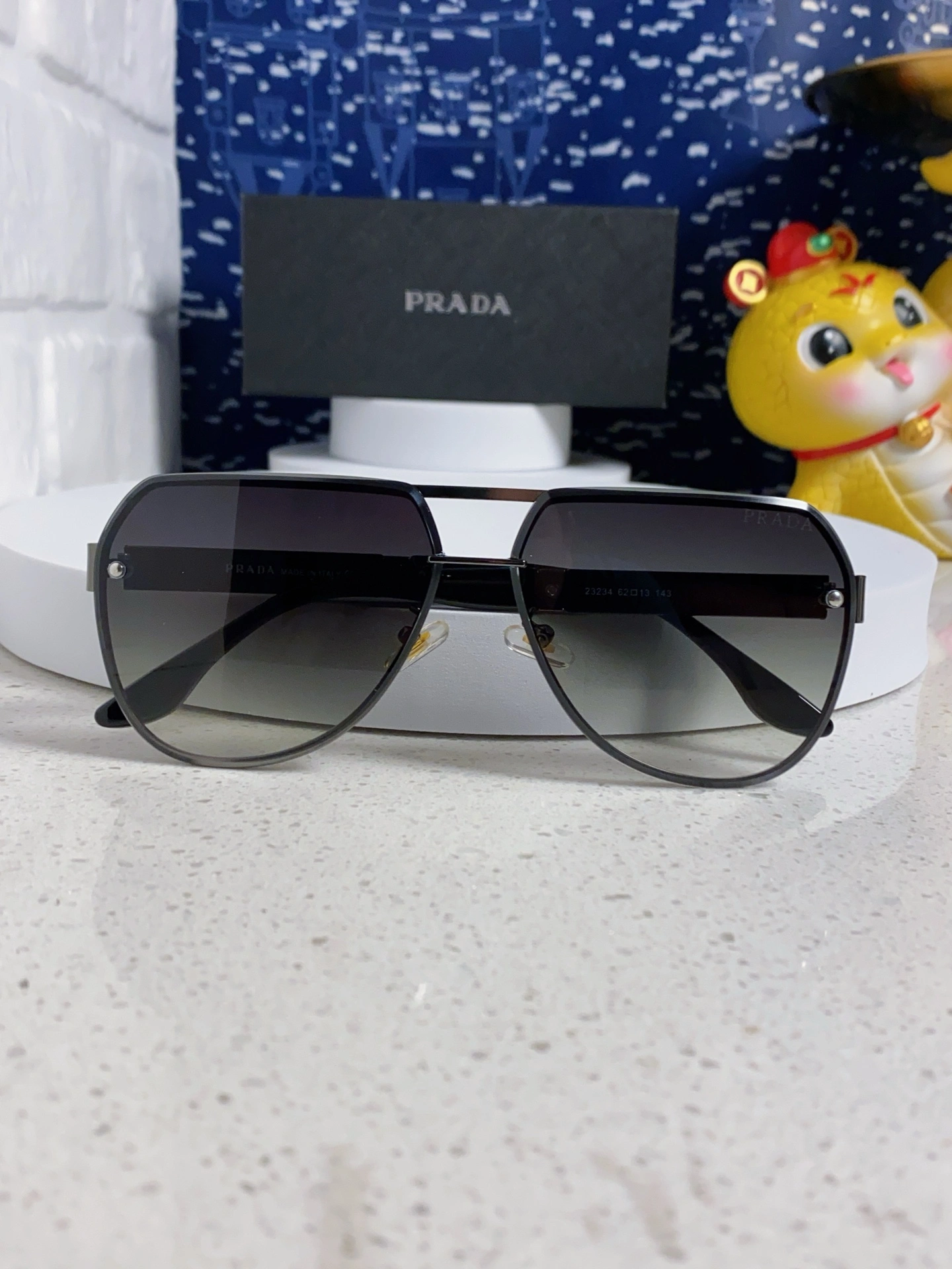 P*rada Glasses Top XX20250402- Breathable 17015