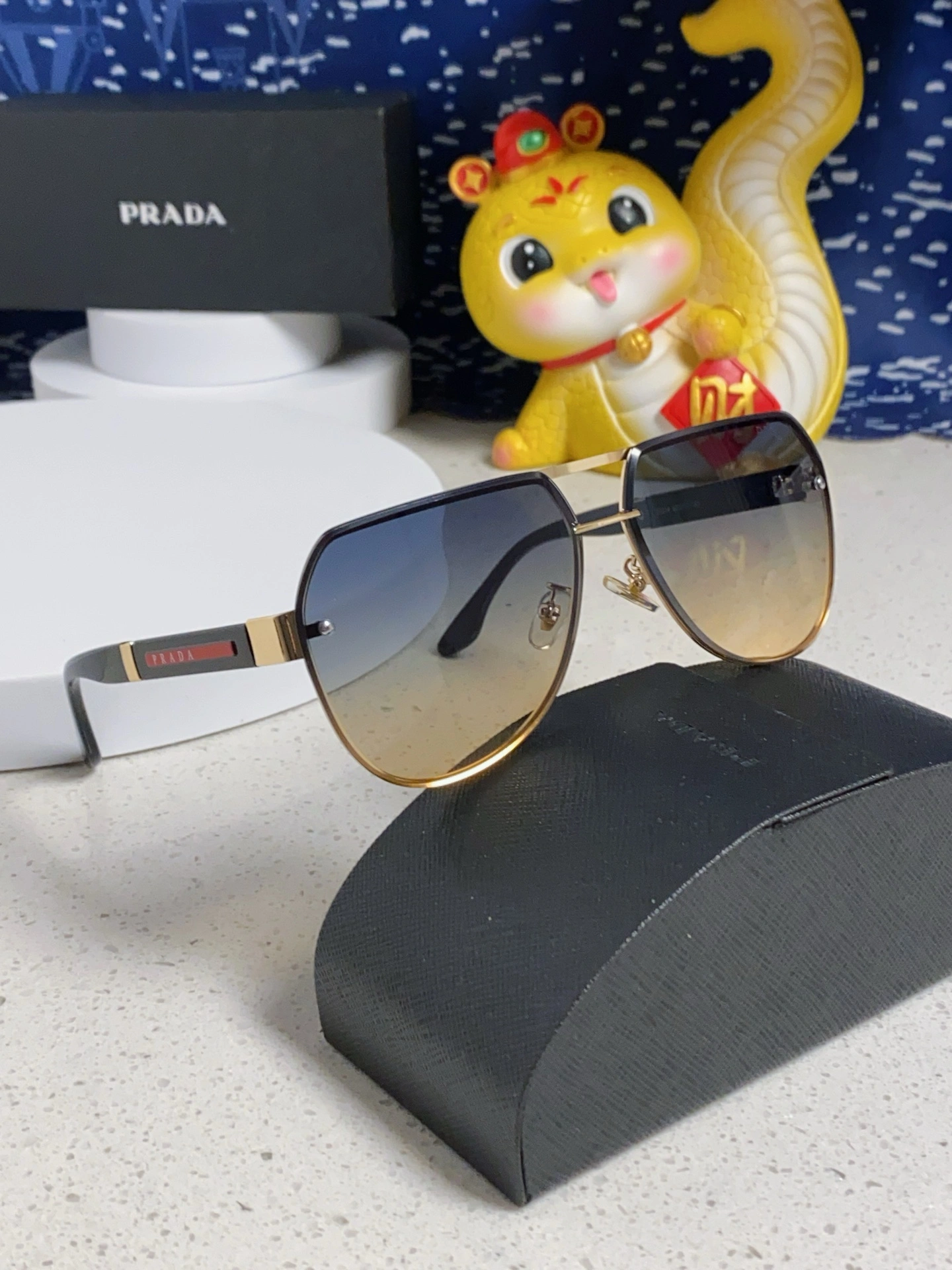 P*rada Glasses Top XX20250402- Breathable 17015