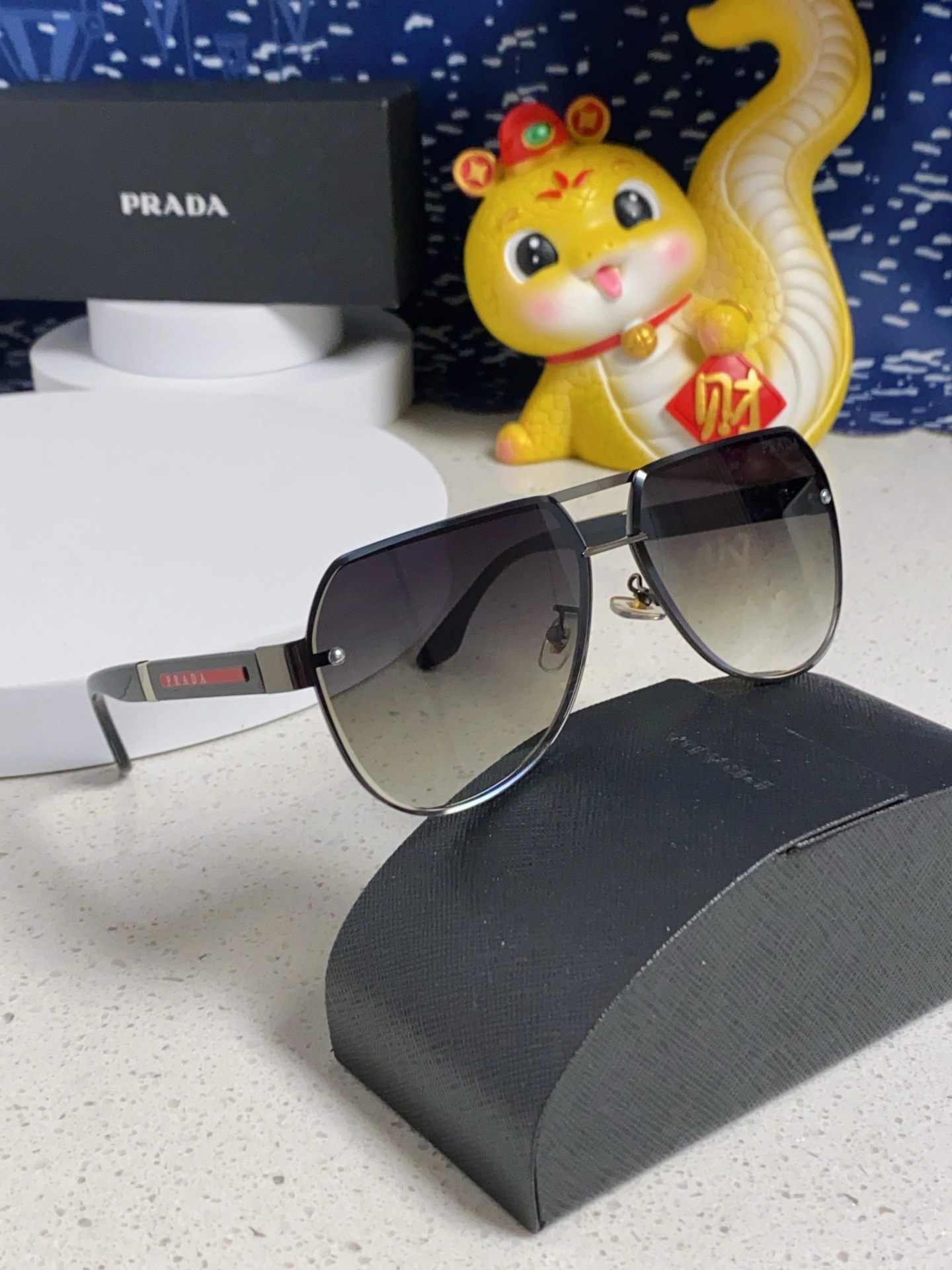 P*rada Glasses Top XX20250402- Breathable 17015