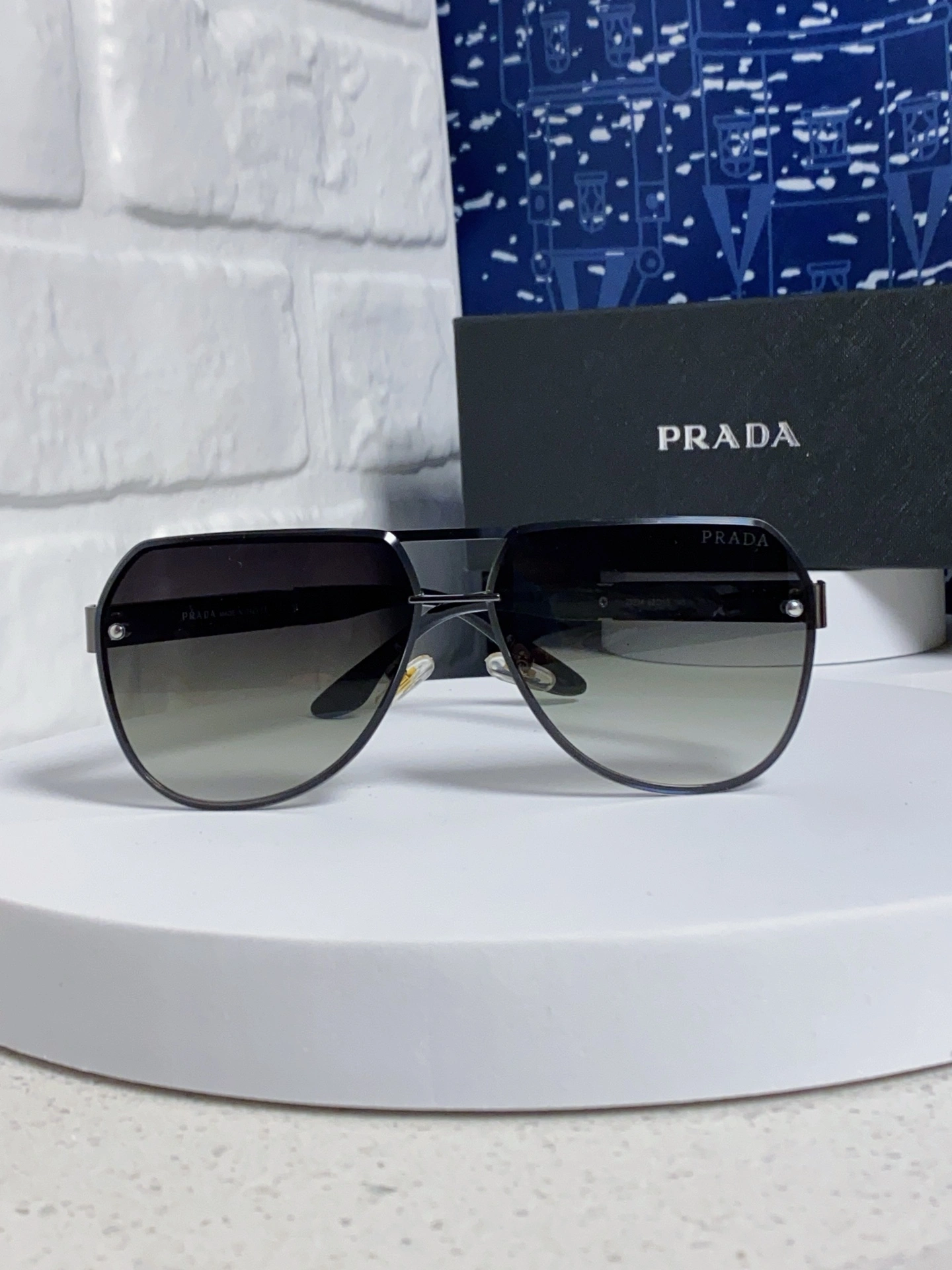 P*rada Glasses Top XX20250402- Breathable 17015