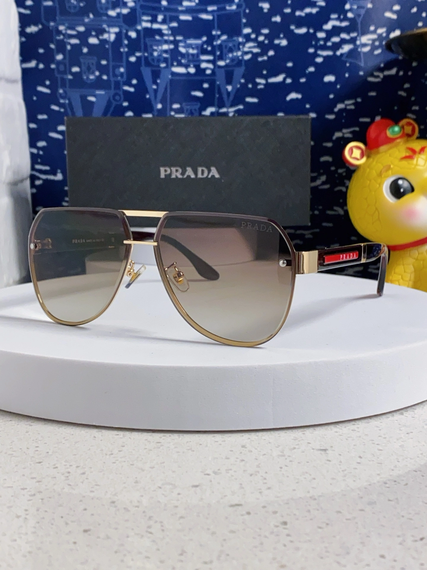 P*rada Glasses Top XX20250402- Breathable 17015