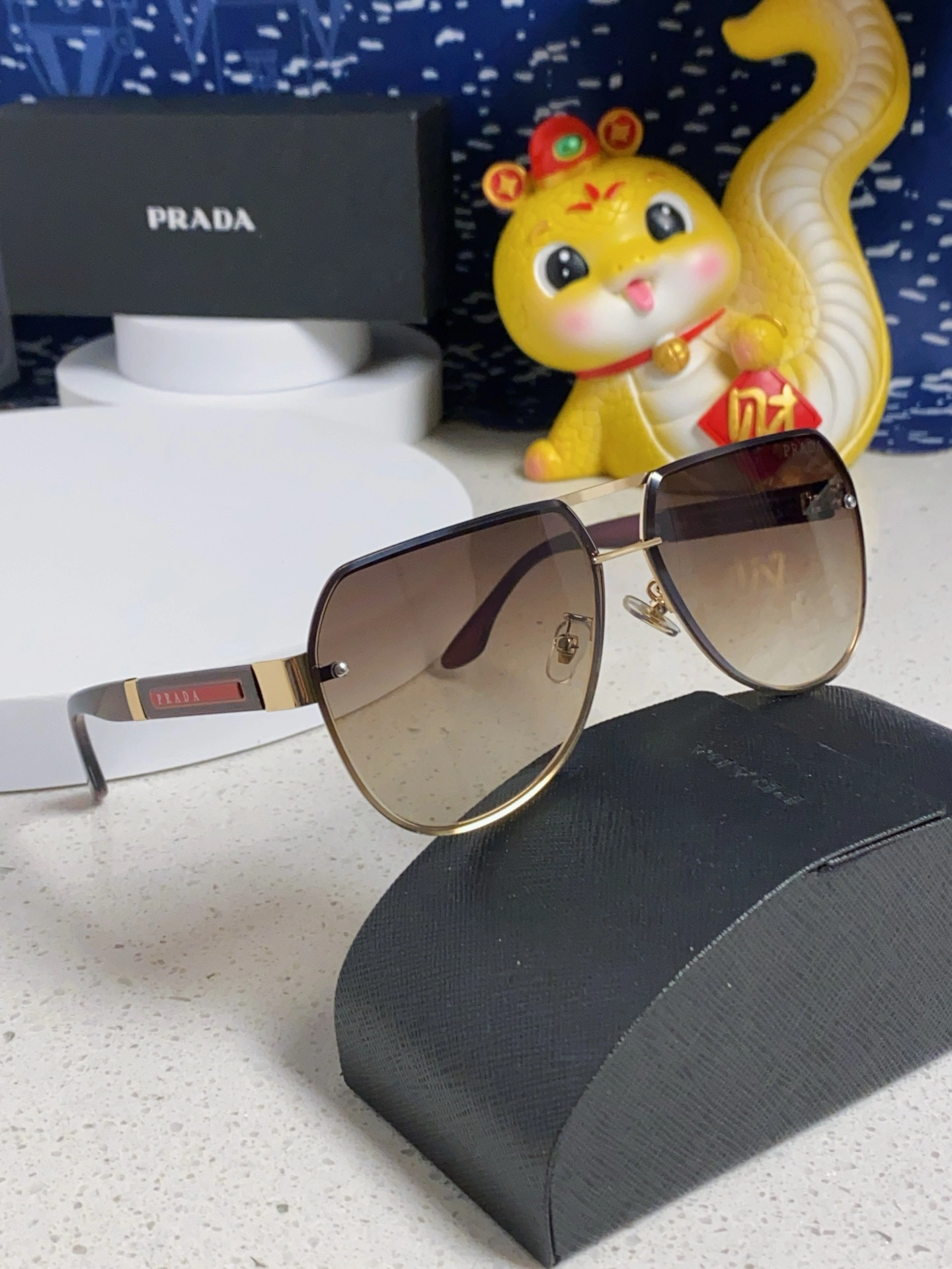 P*rada Glasses Top XX20250402- Breathable 17015
