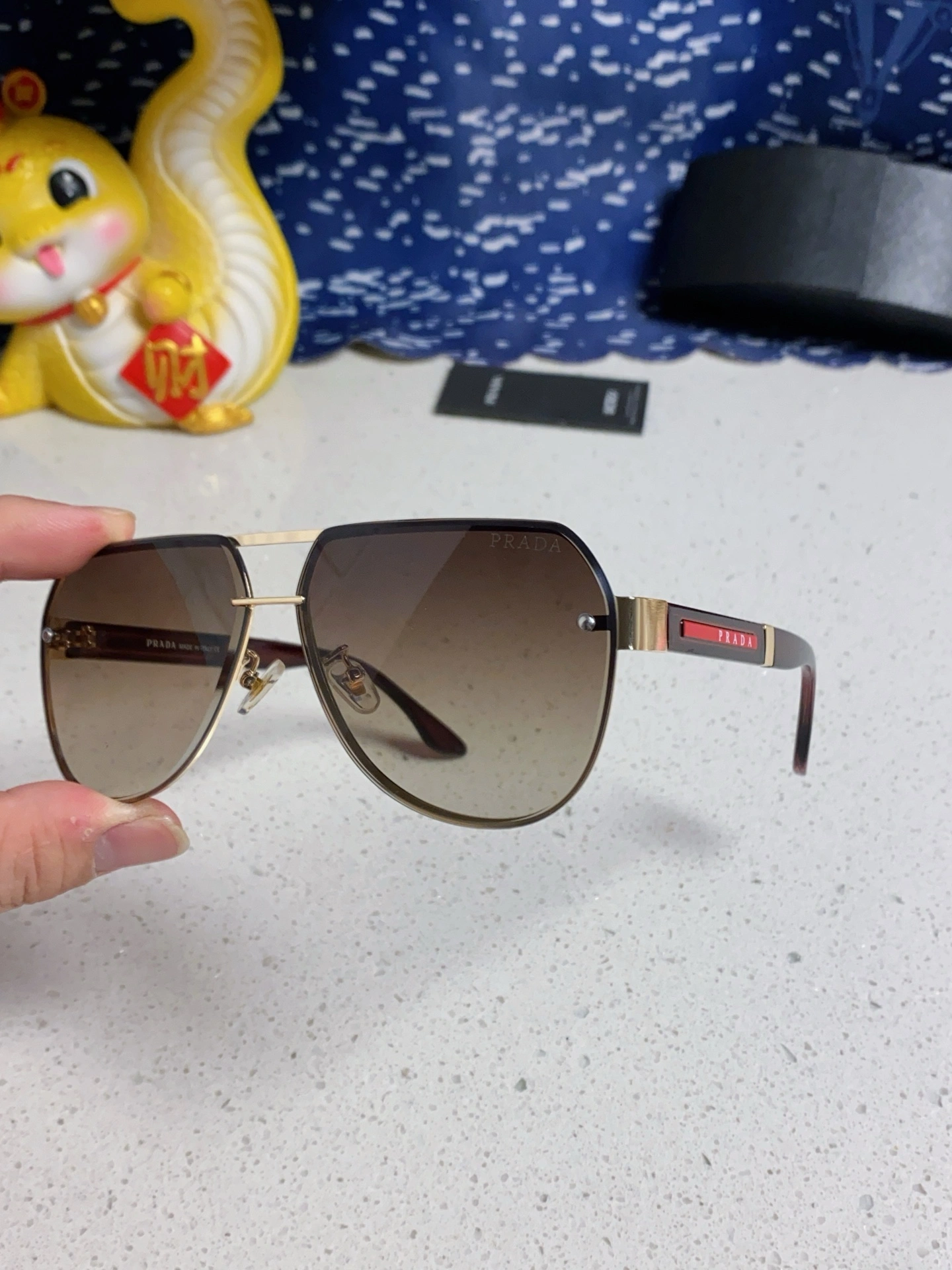 P*rada Glasses Top XX20250402- Breathable 17015
