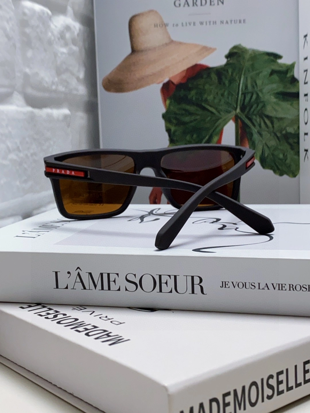 Resilient P*rada Glasses Top XX20250402- 17014