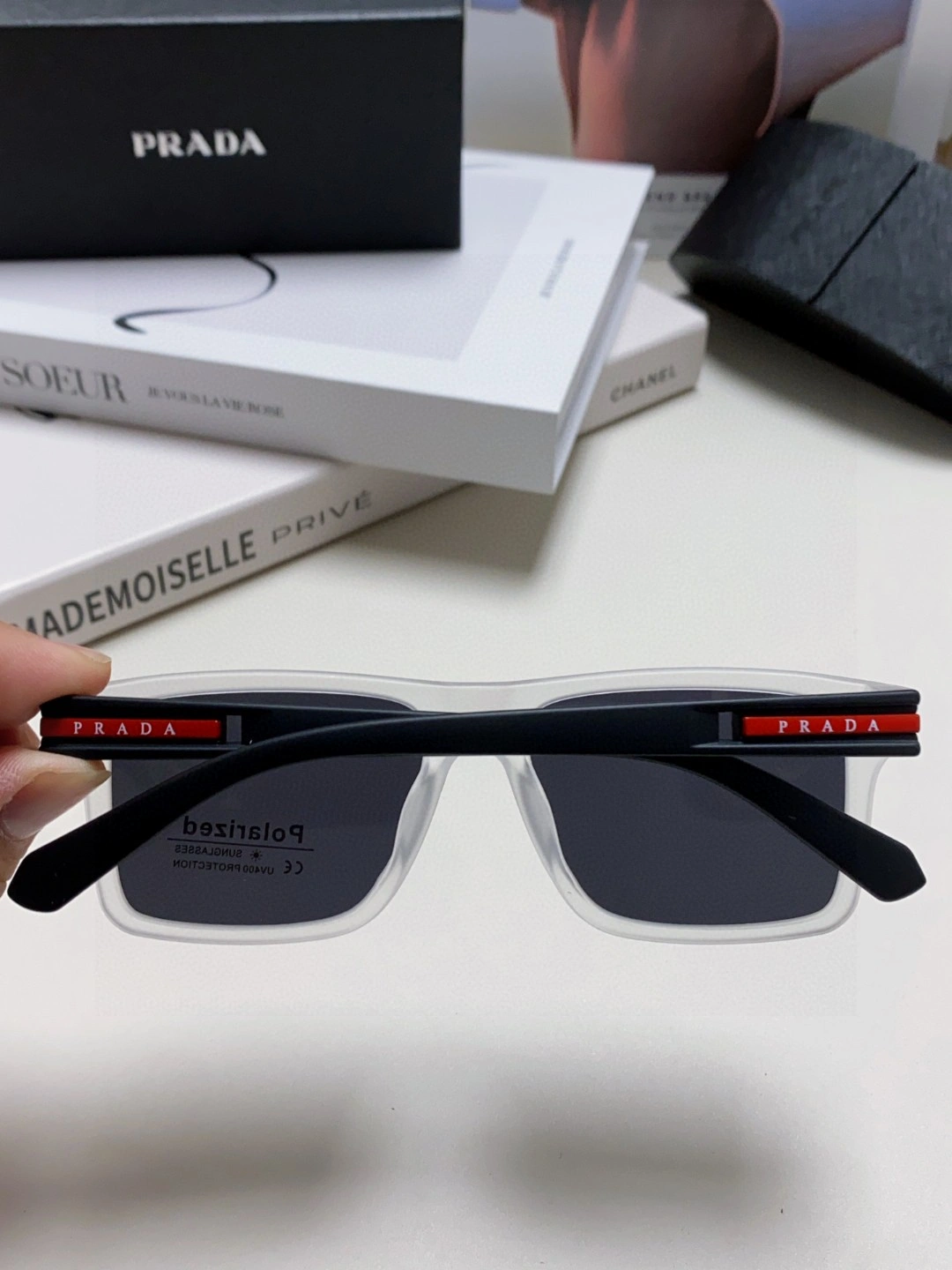 Resilient P*rada Glasses Top XX20250402- 17014