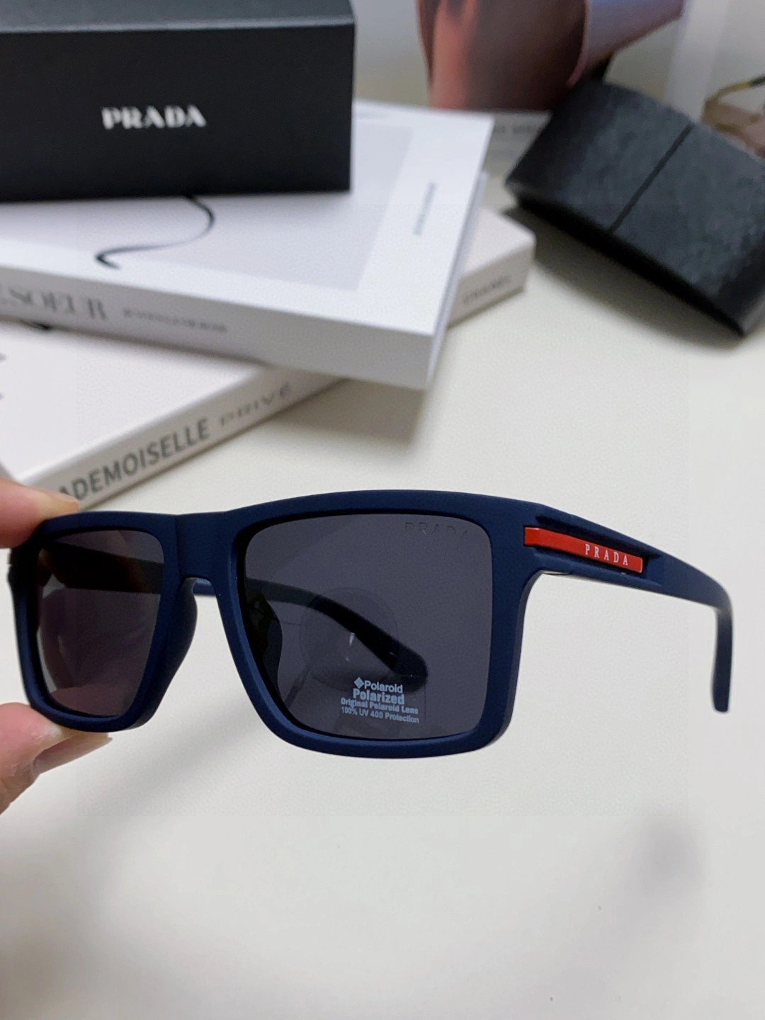 Resilient P*rada Glasses Top XX20250402- 17014