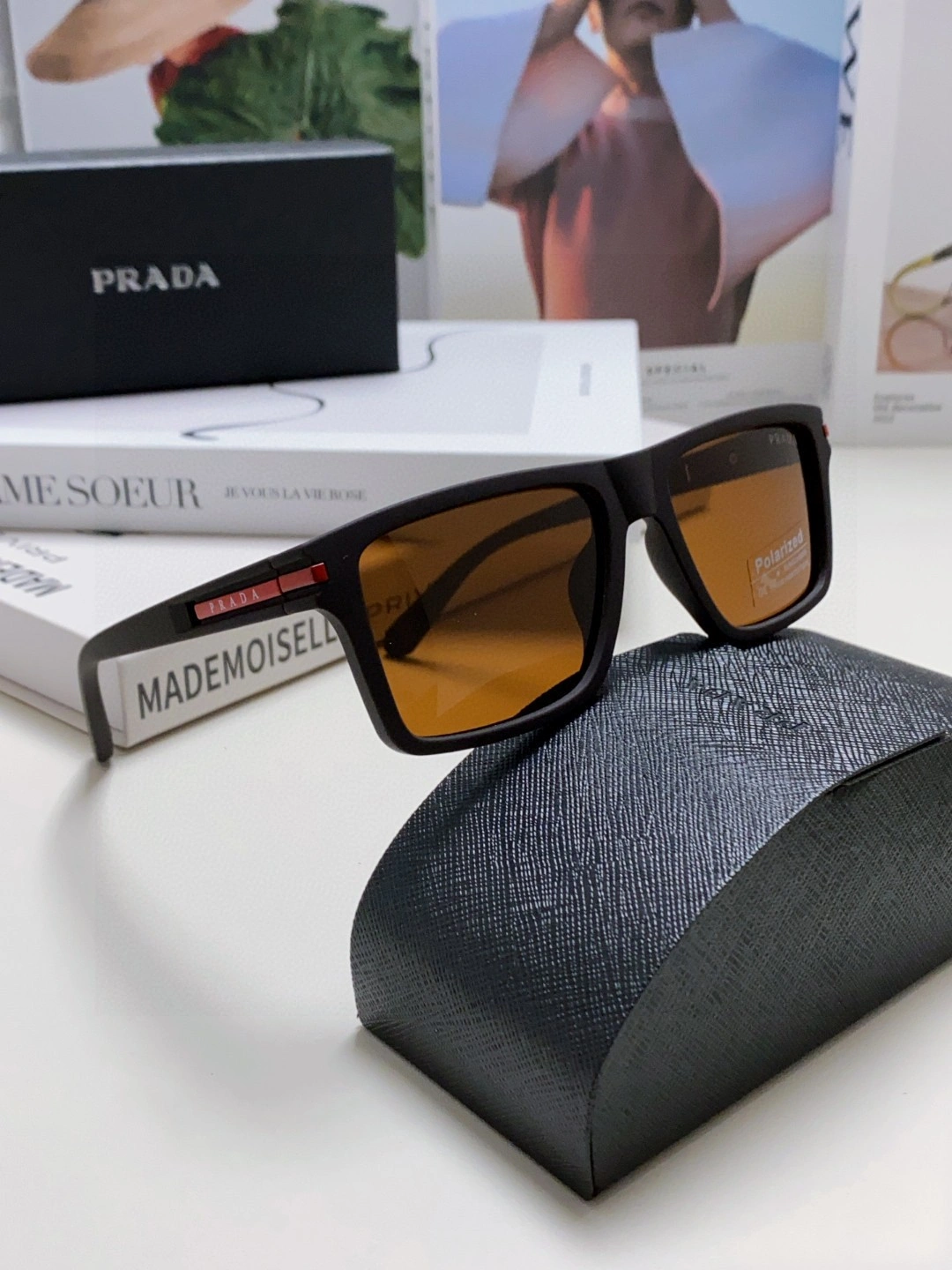 Resilient P*rada Glasses Top XX20250402- 17014