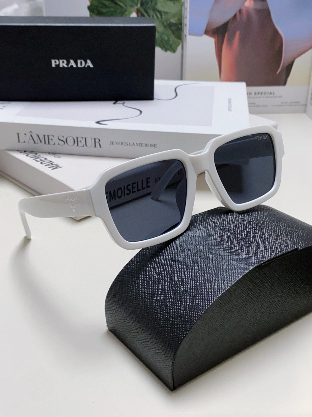 P*rada Glasses Top XX20250402- Timeless 17012