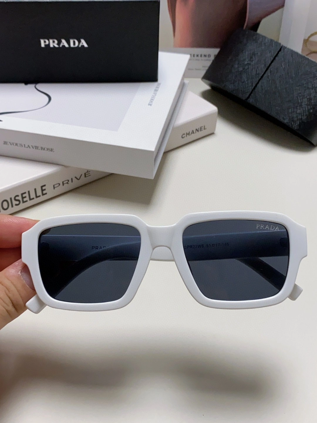 P*rada Glasses Top XX20250402- Timeless 17012