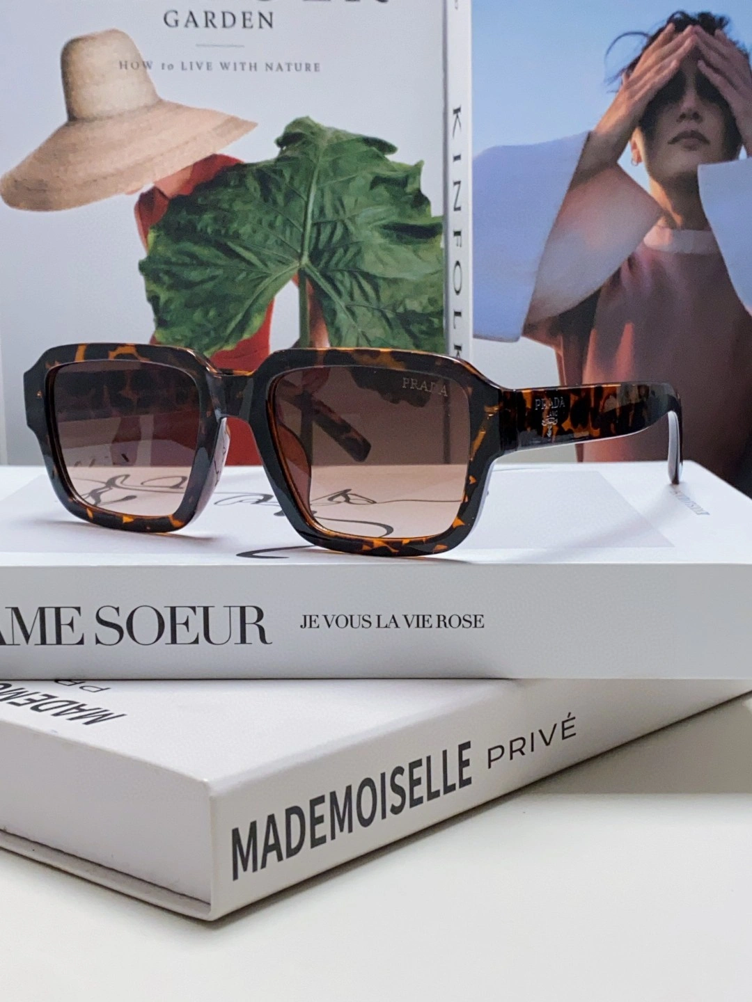 P*rada Glasses Top XX20250402- Timeless 17012
