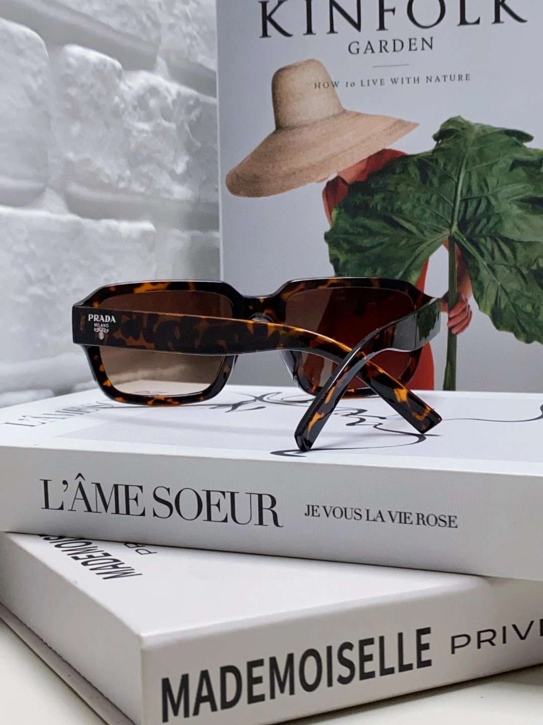 P*rada Glasses Top XX20250402- Timeless 17012