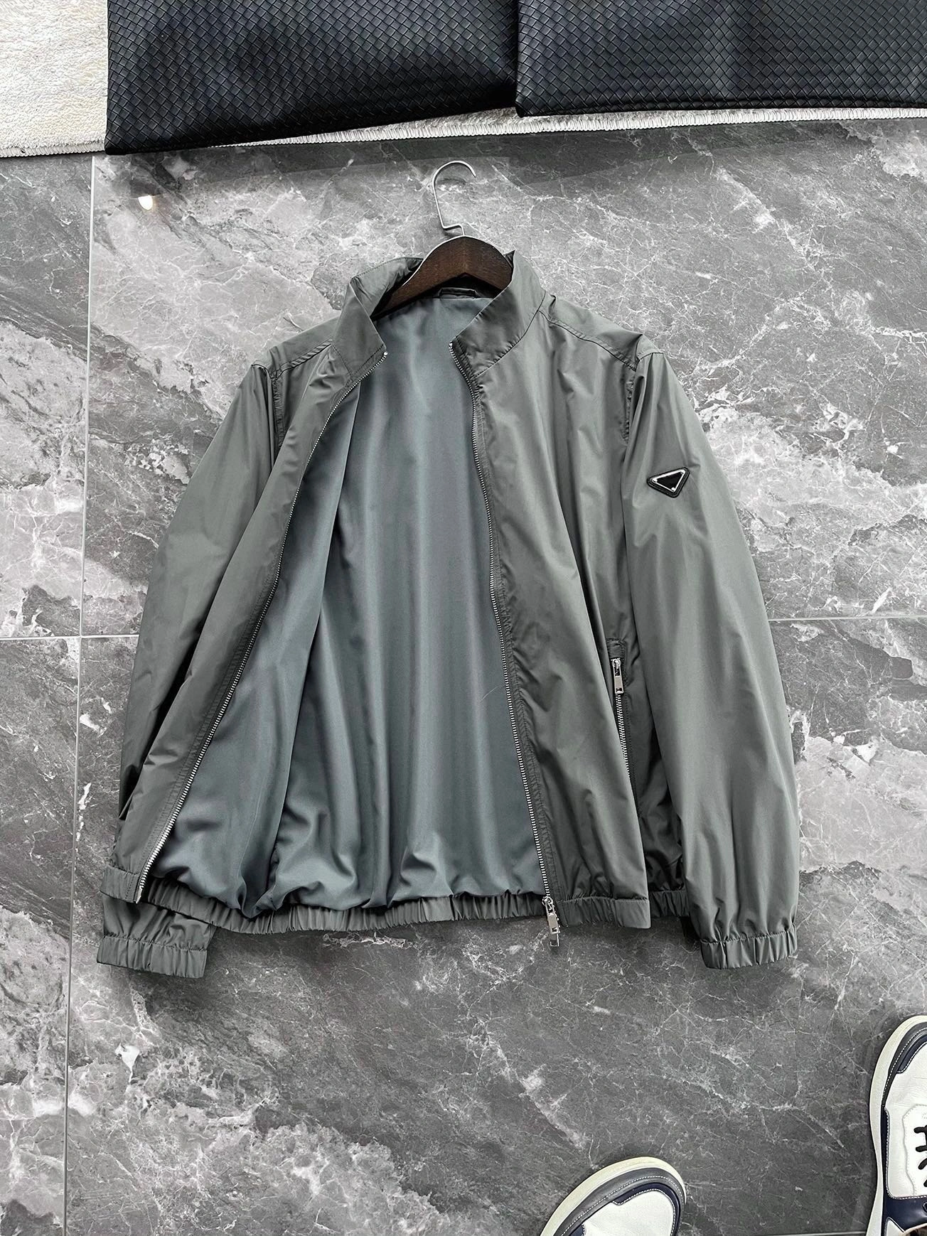Sporty P*rada Jacket Top Quality D17 20240827- 13454