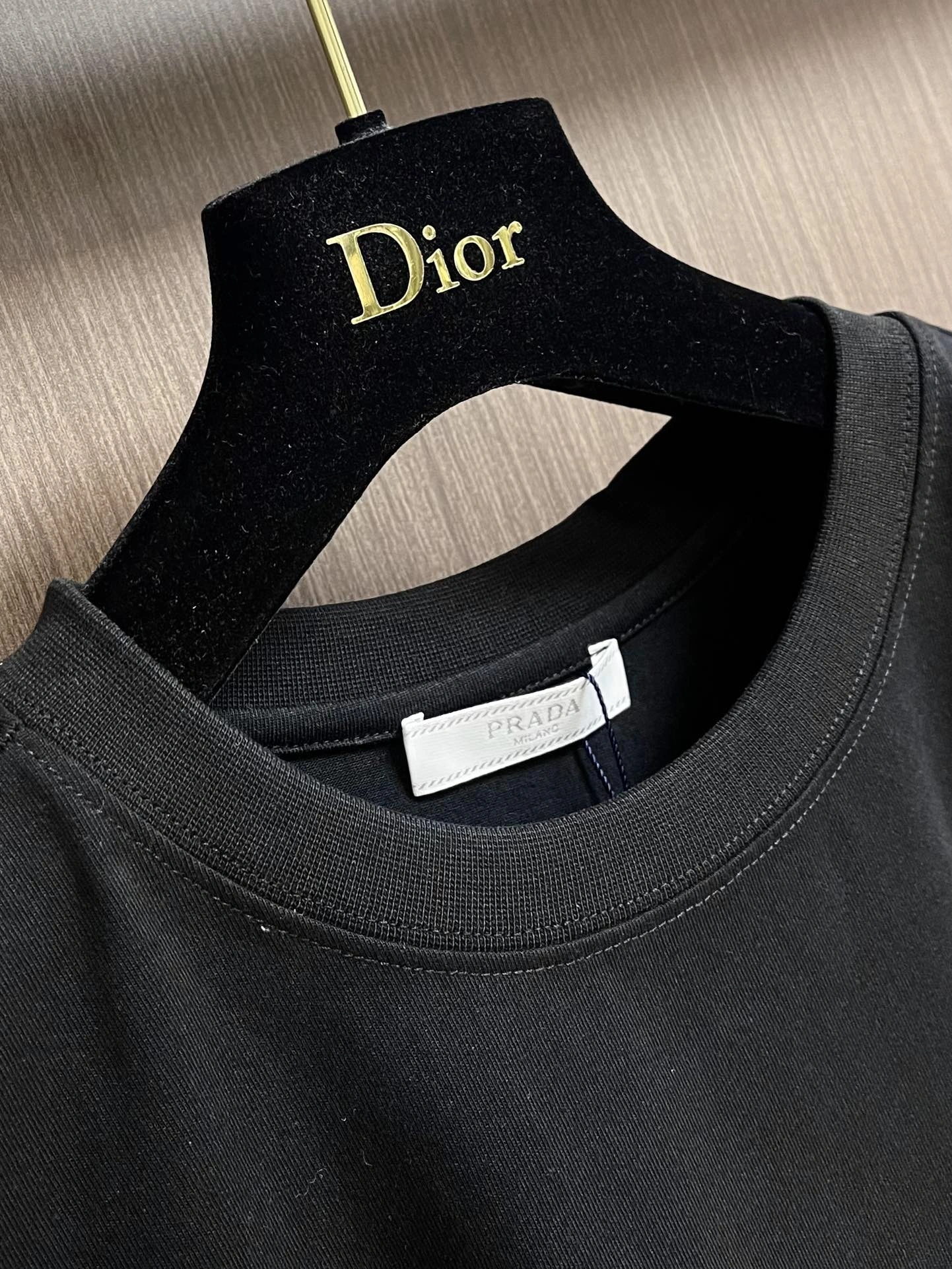 Resilient P*rada T-Shirt Top Quality D17 20240826- 13457