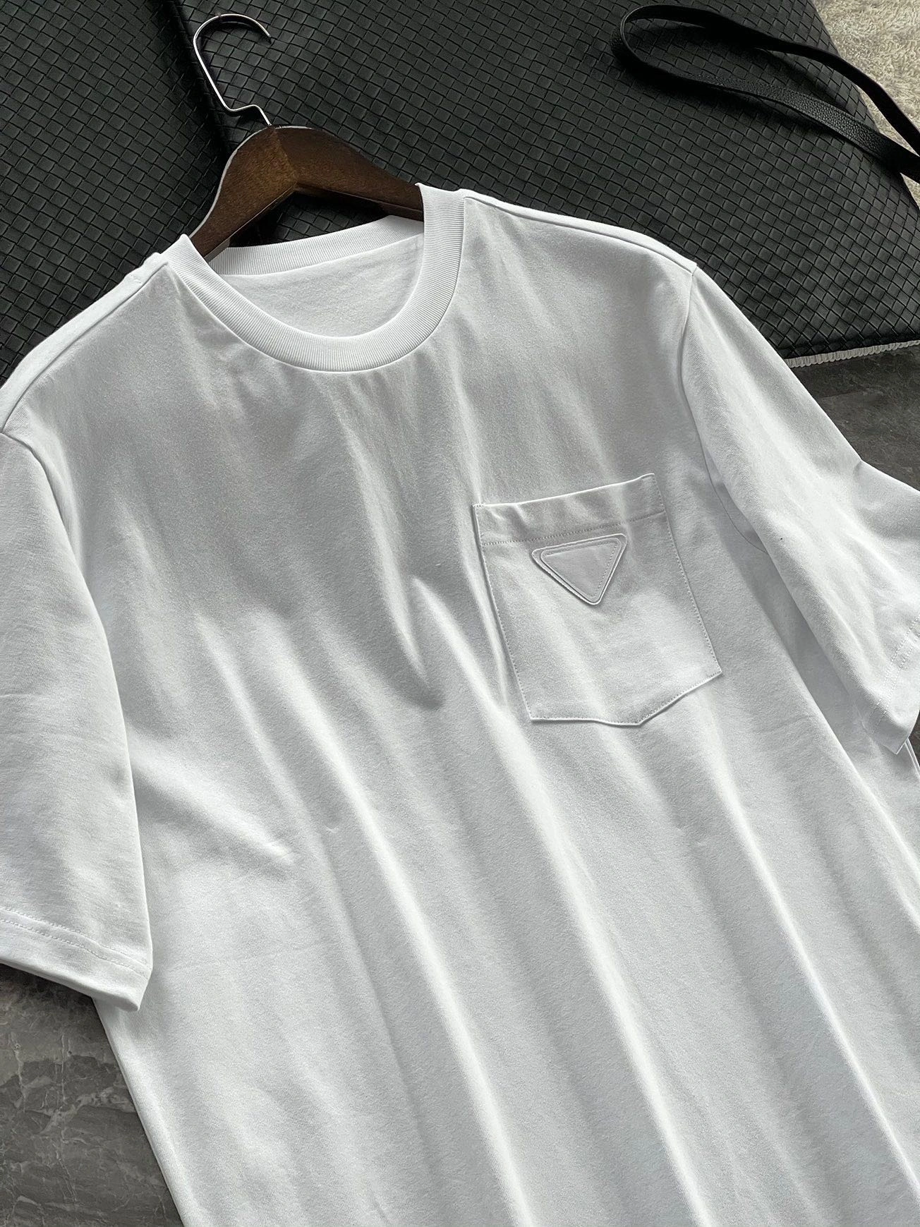 P*rada T-shirt Top Quality D17 20240322- Durable 13746